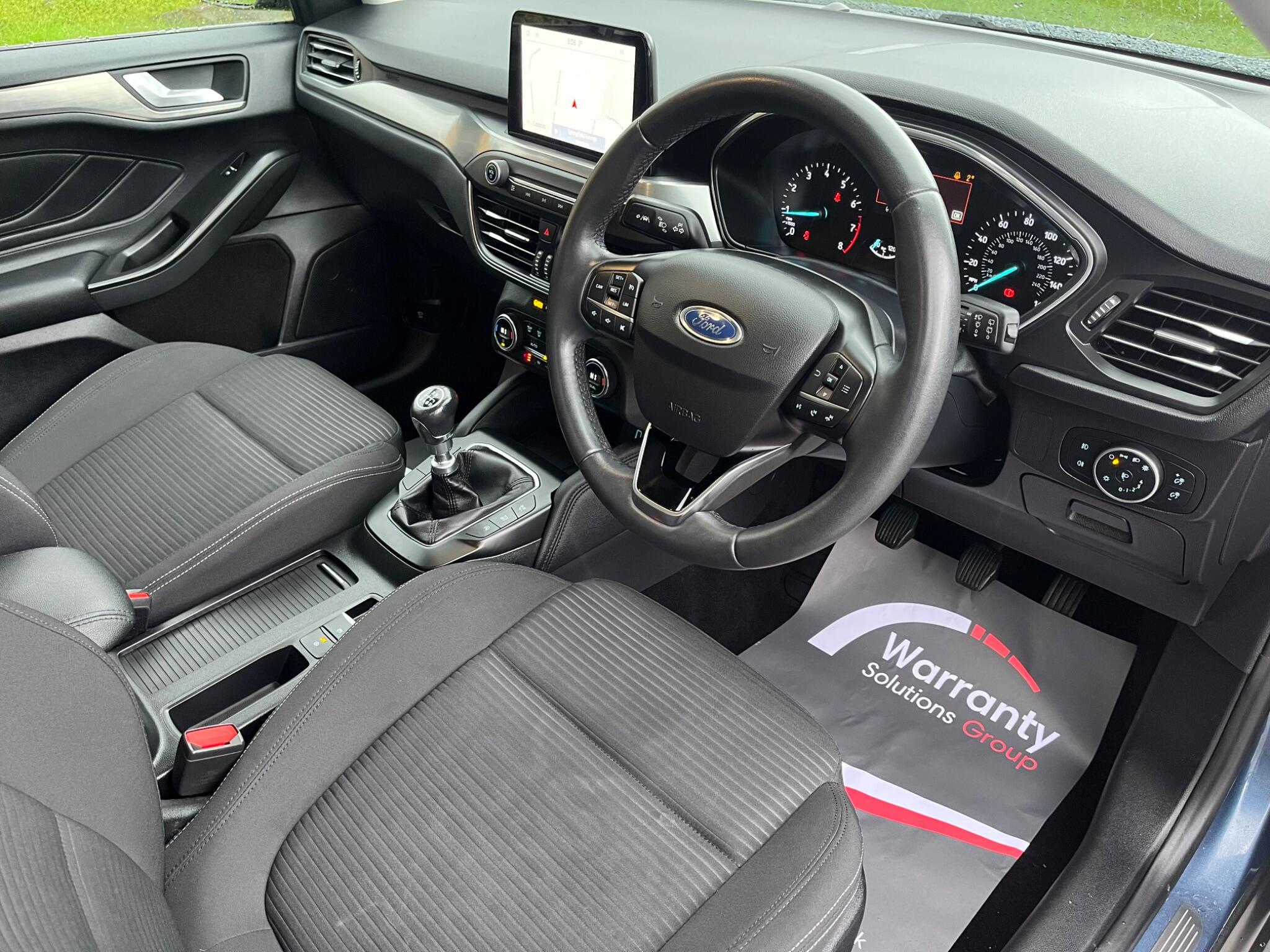 Ford Focus - Image 33