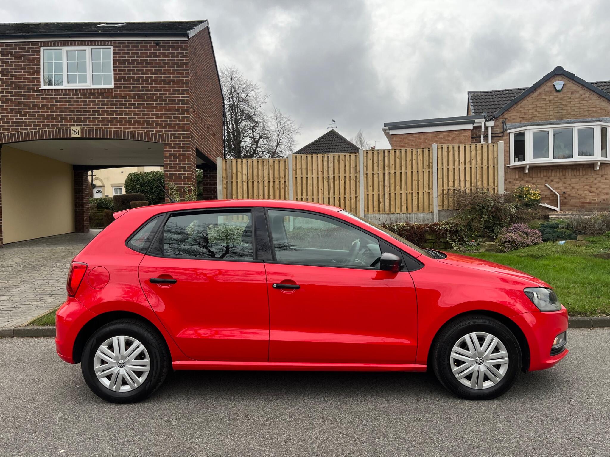 Volkswagen Polo - Image 9