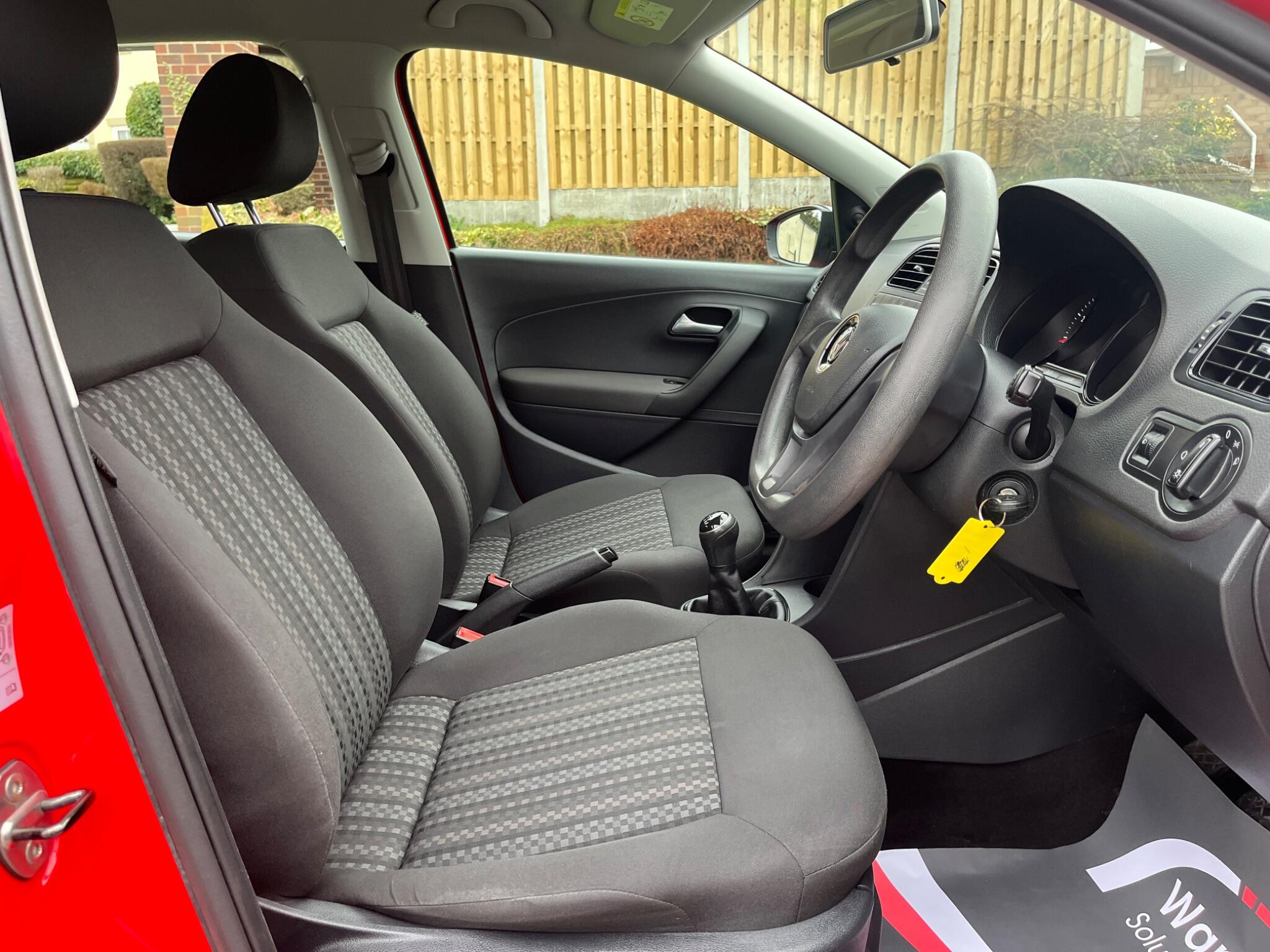 Volkswagen Polo - Image 30