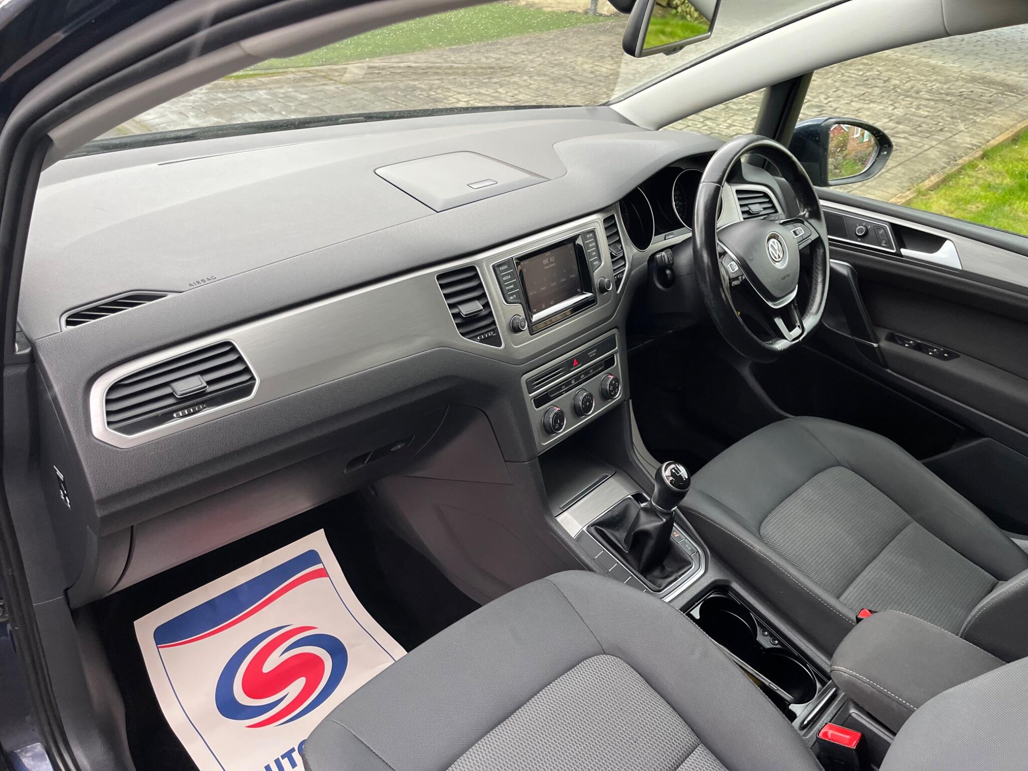 Volkswagen GOLF SV - Image 12