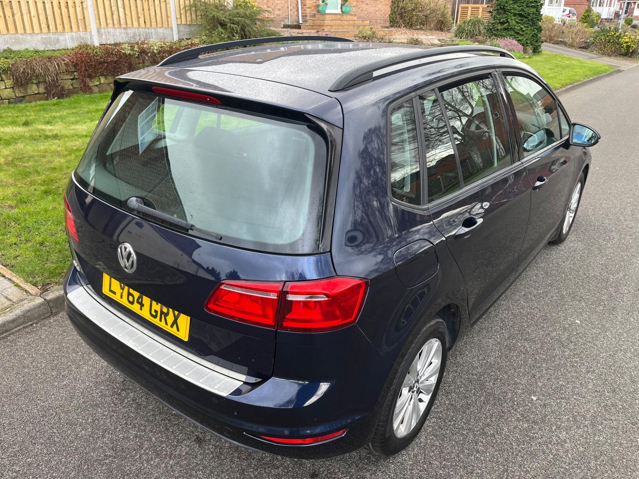 Volkswagen GOLF SV - Image 22