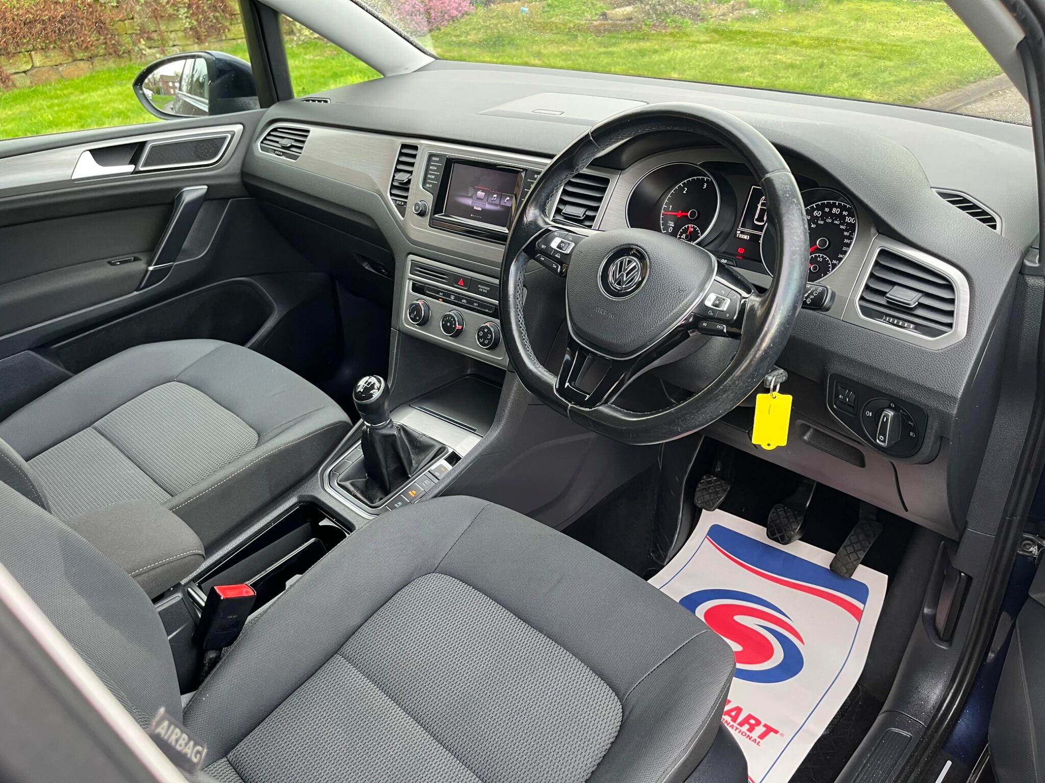 Volkswagen GOLF SV - Image 30