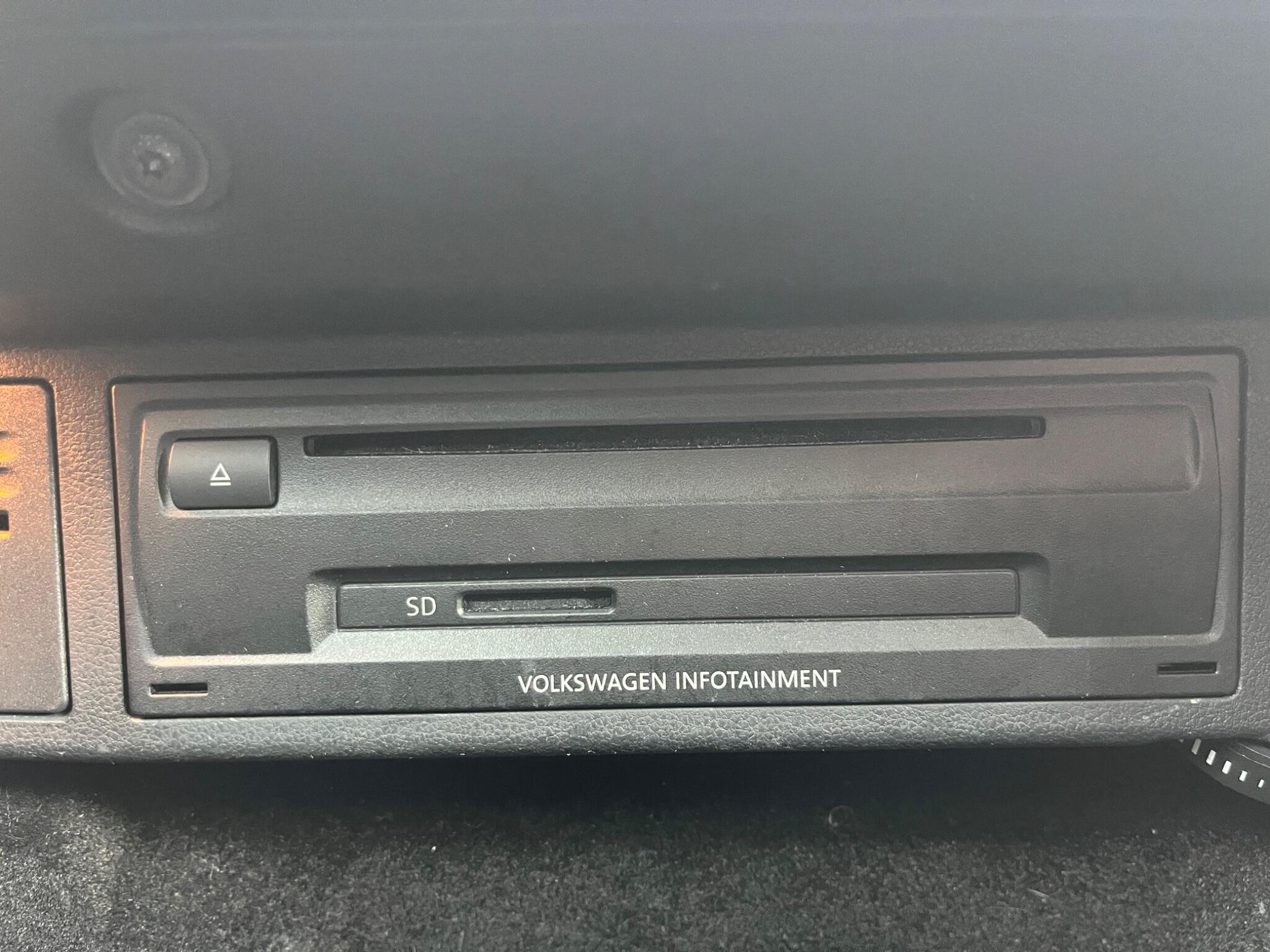 Volkswagen GOLF SV - Image 34