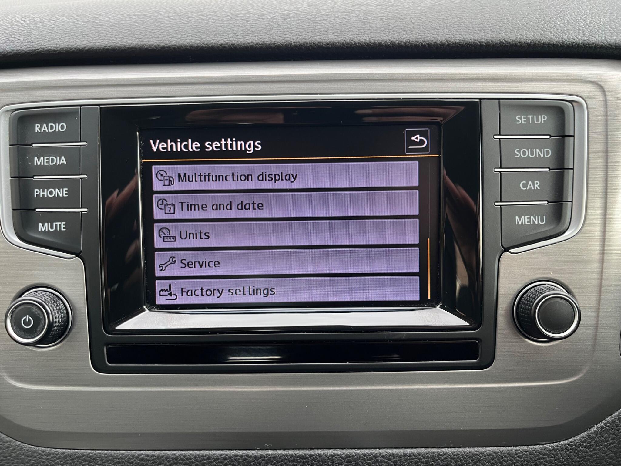 Volkswagen GOLF SV - Image 39