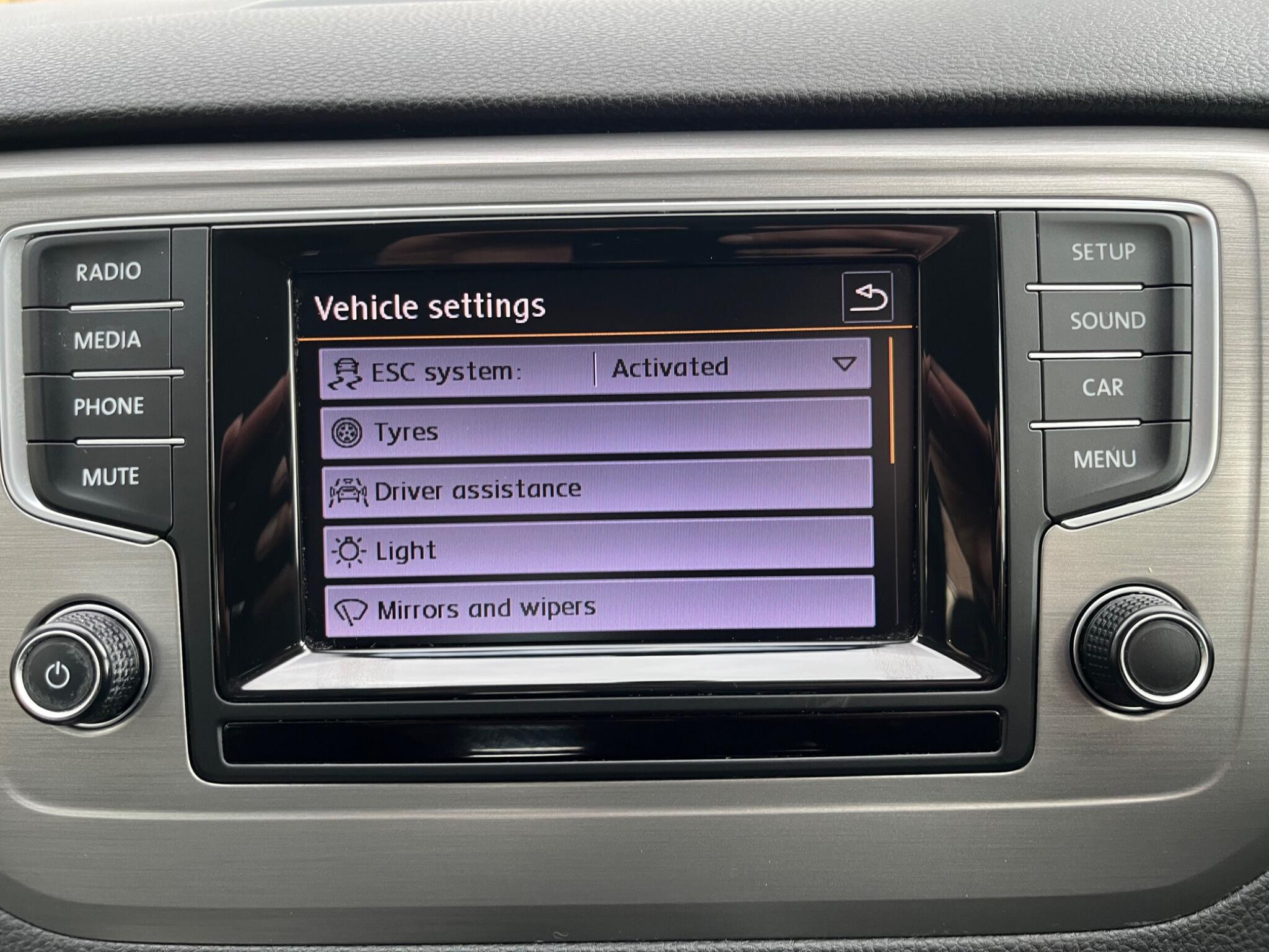 Volkswagen GOLF SV - Image 40