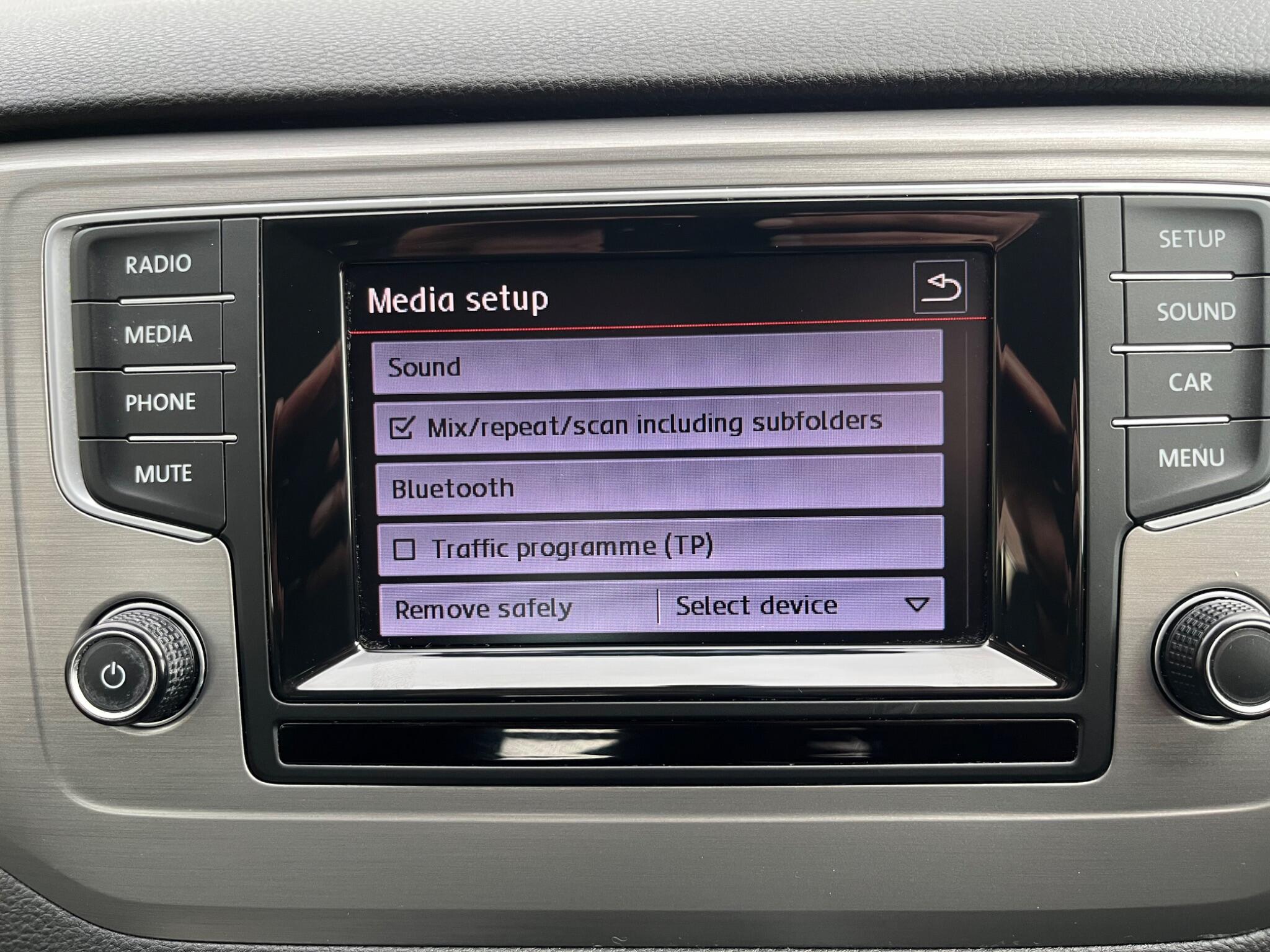 Volkswagen GOLF SV - Image 45