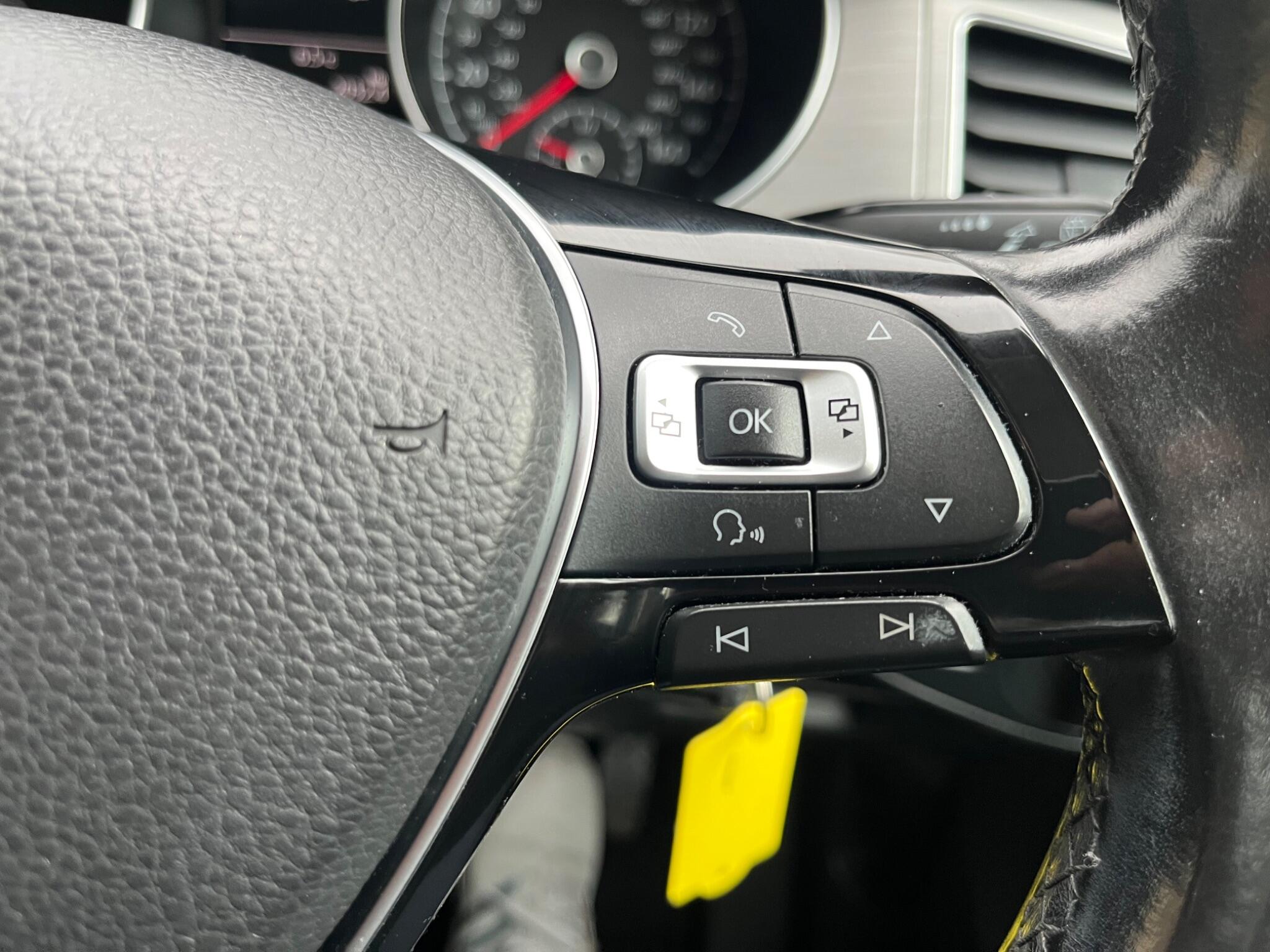 Volkswagen GOLF SV - Image 50