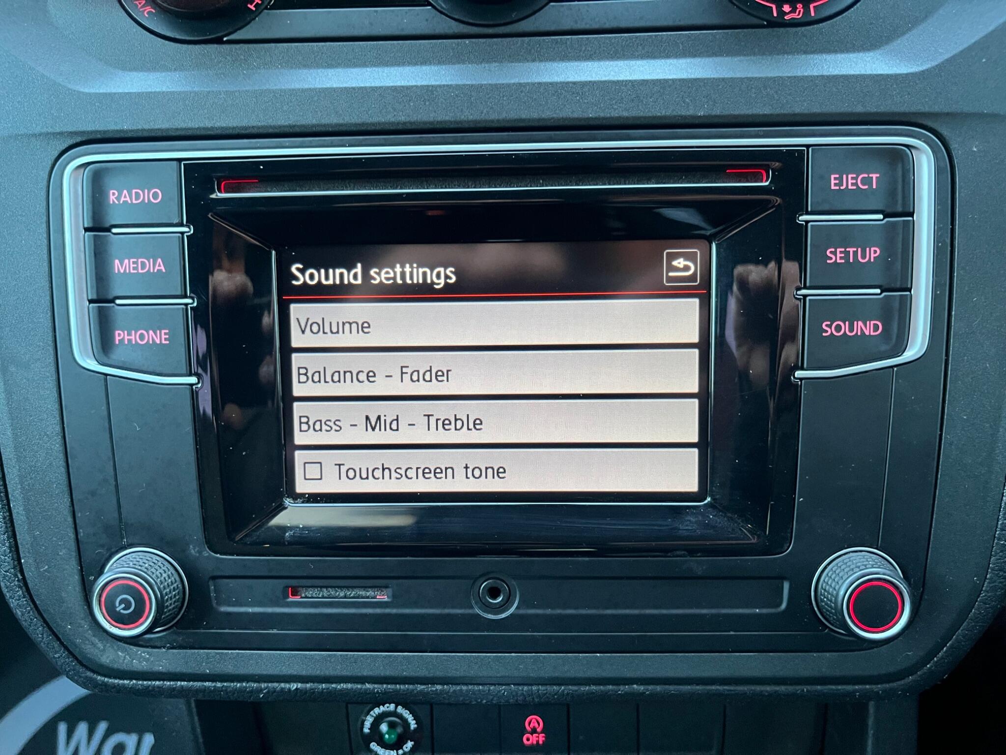 Volkswagen Caddy Life - Image 37