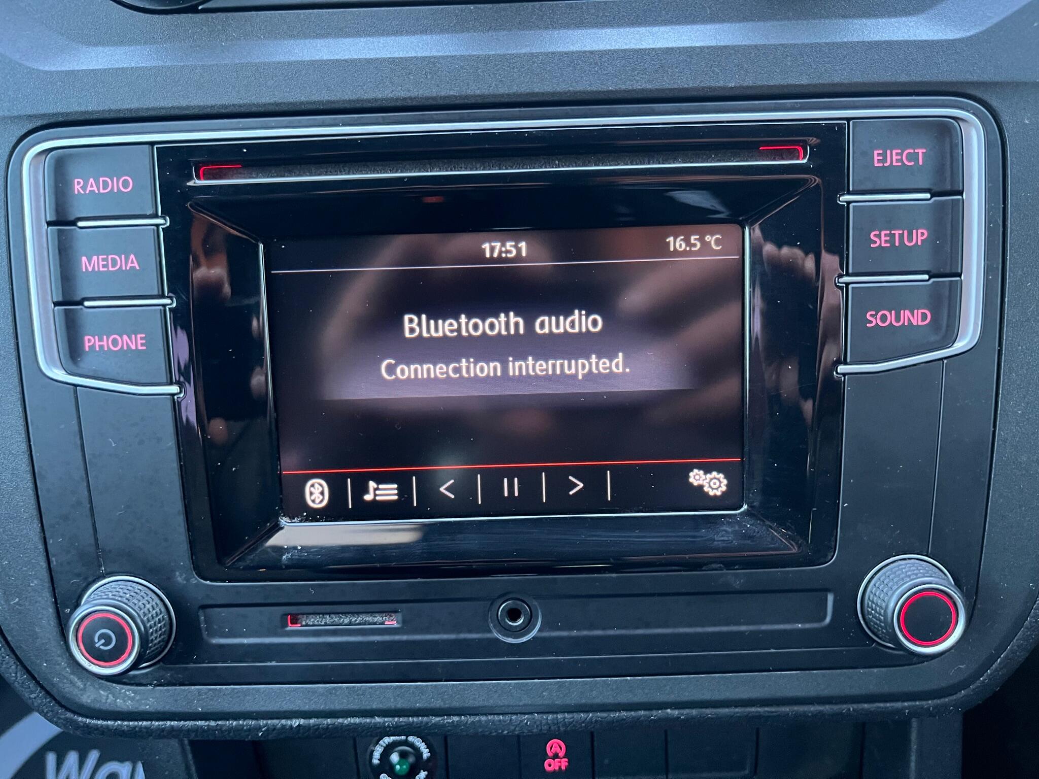 Volkswagen Caddy Life - Image 40