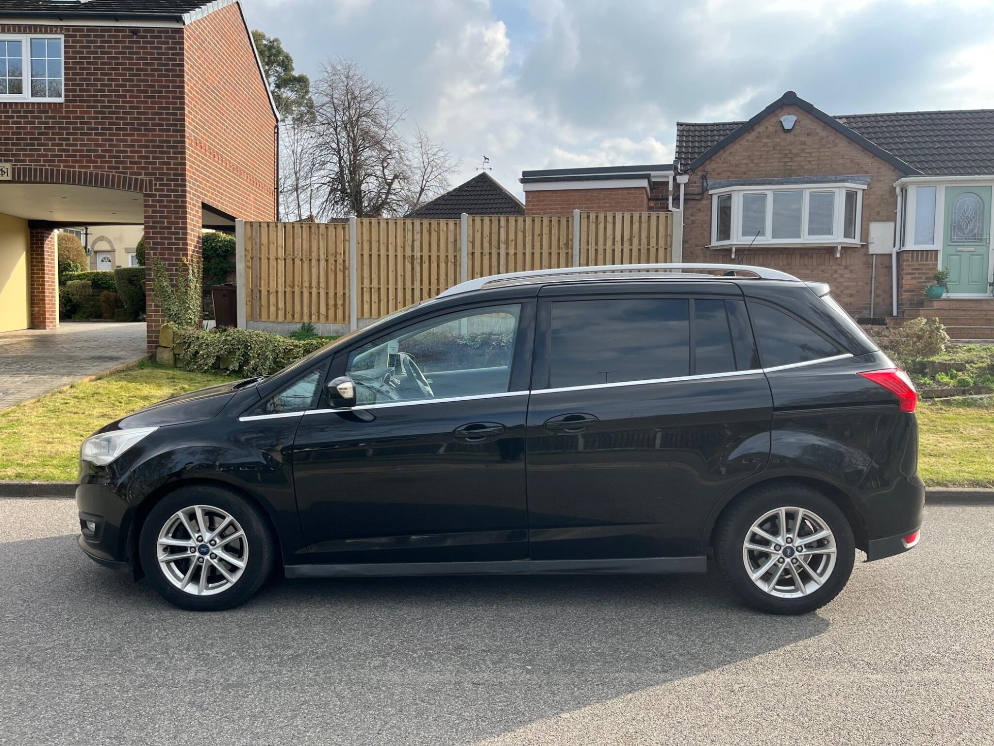 Ford Grand C-MAX - Image 6