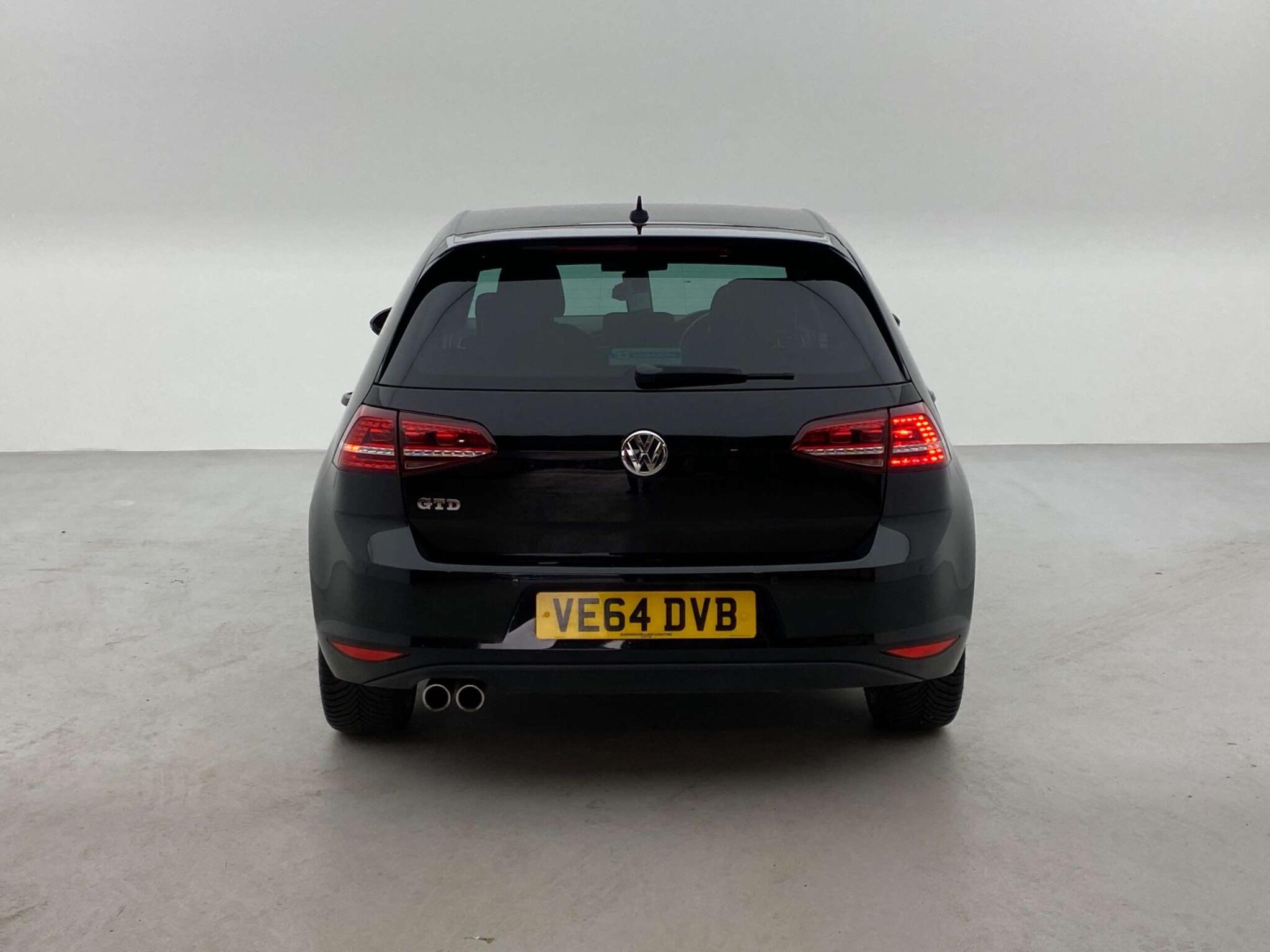Volkswagen Golf - Image 6