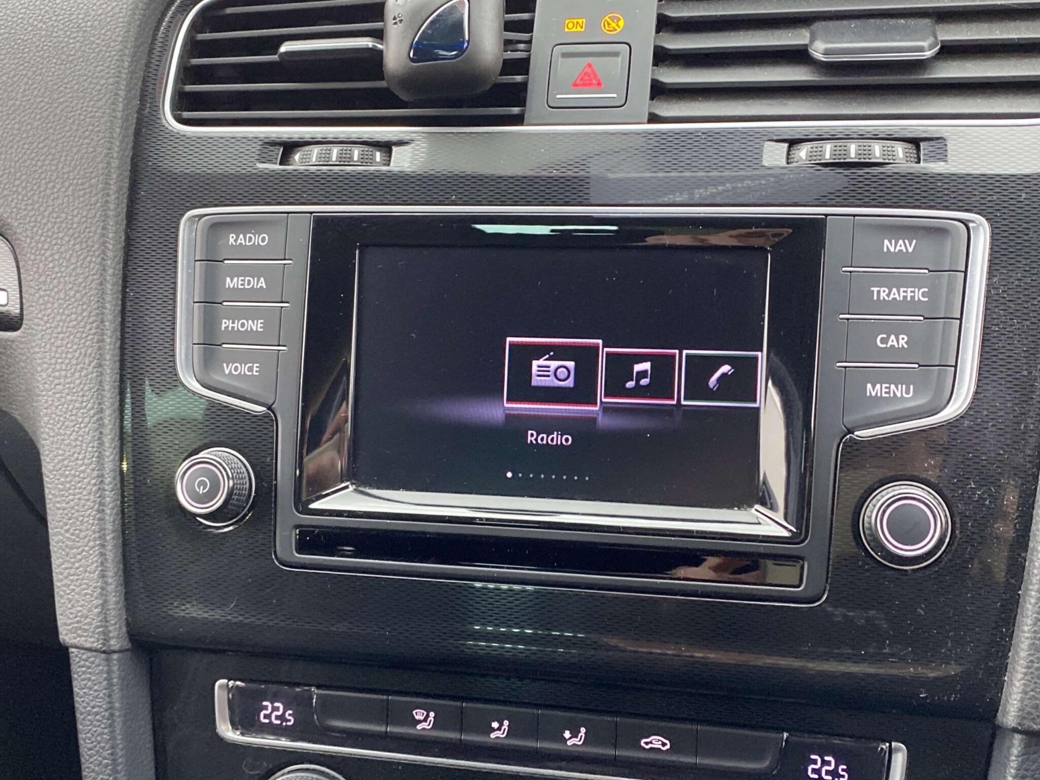 Volkswagen Golf - Image 14