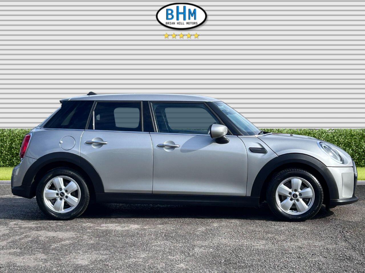 MINI Hatch - Image 2