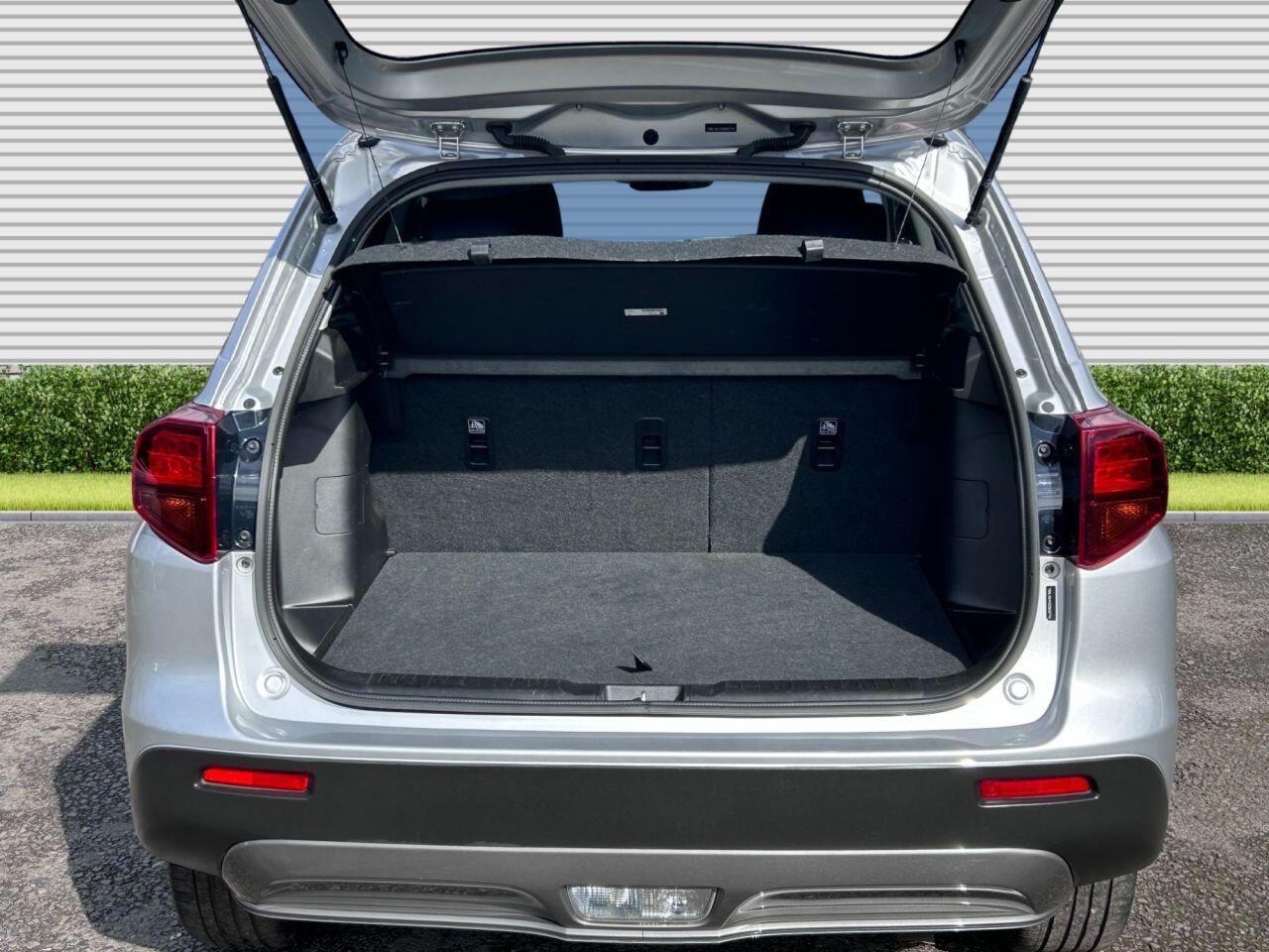 Suzuki Vitara - Image 11