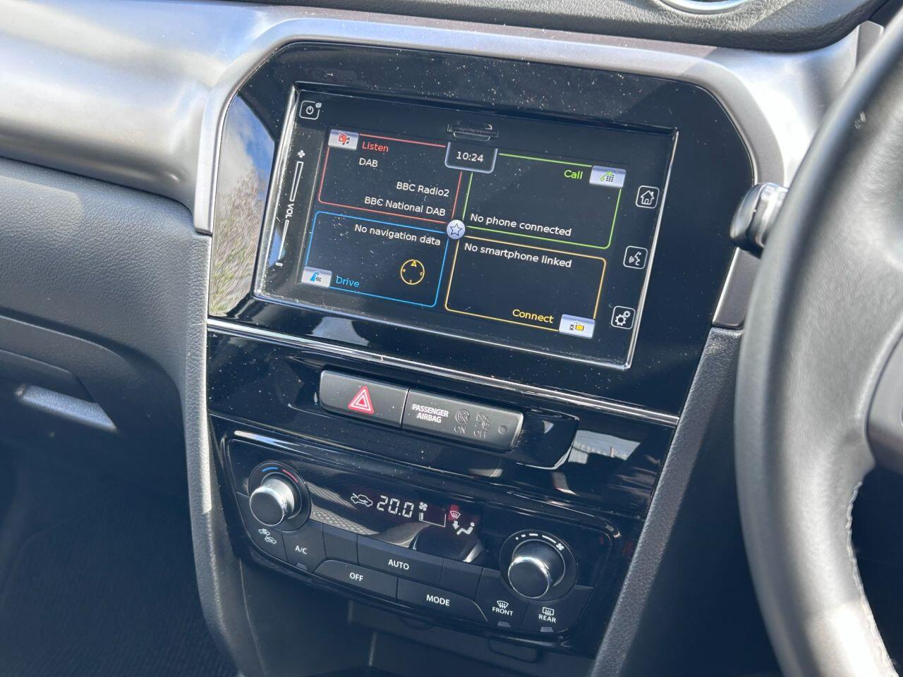 Suzuki Vitara - Image 24