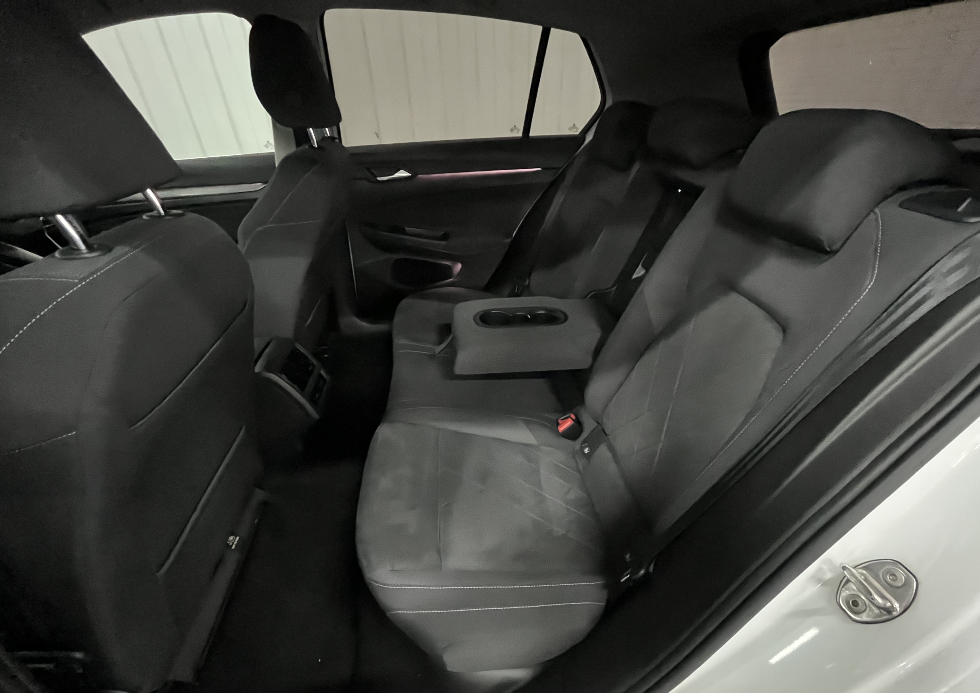 Volkswagen Golf - Image 34