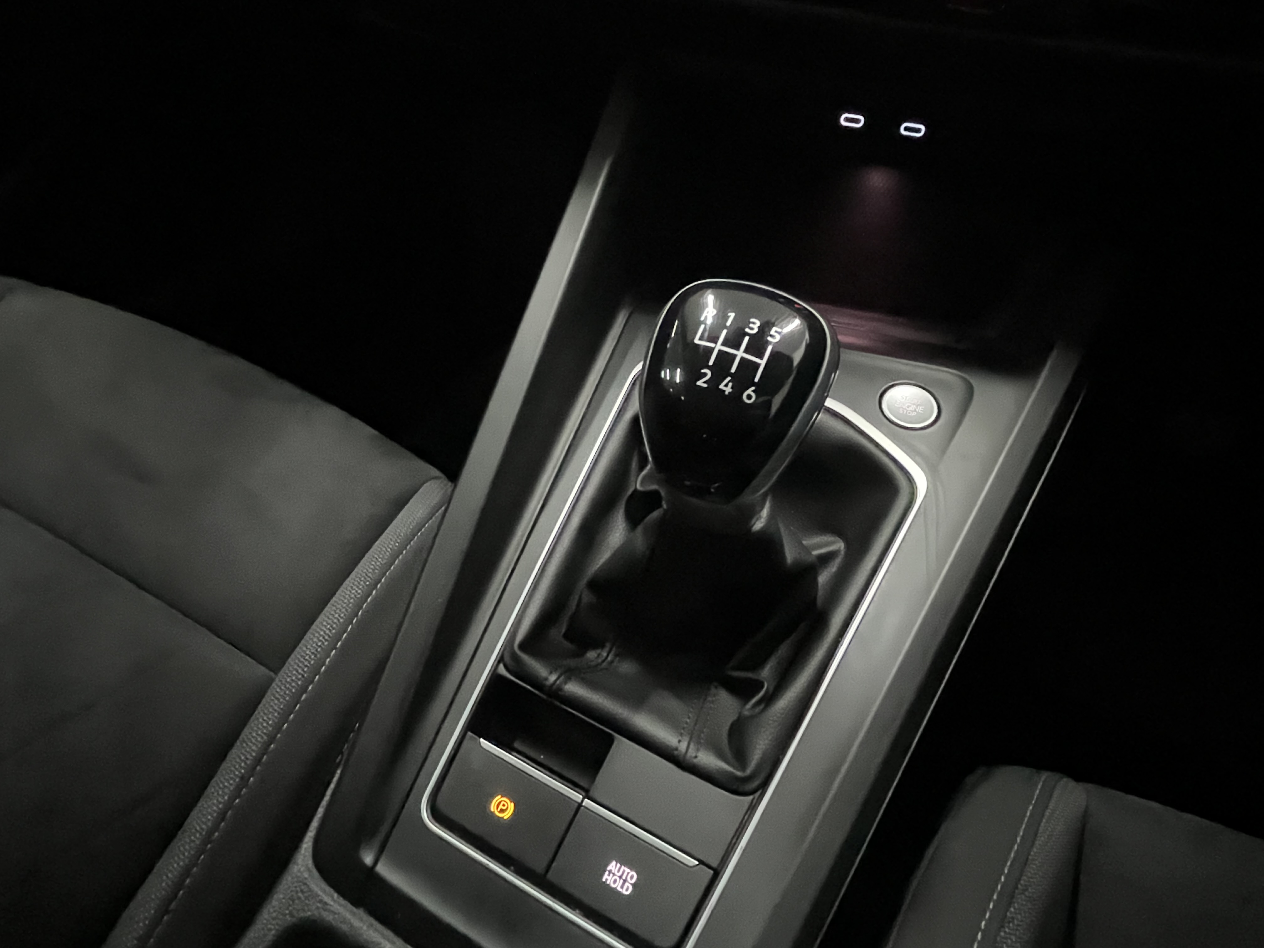 Volkswagen Golf - Image 38