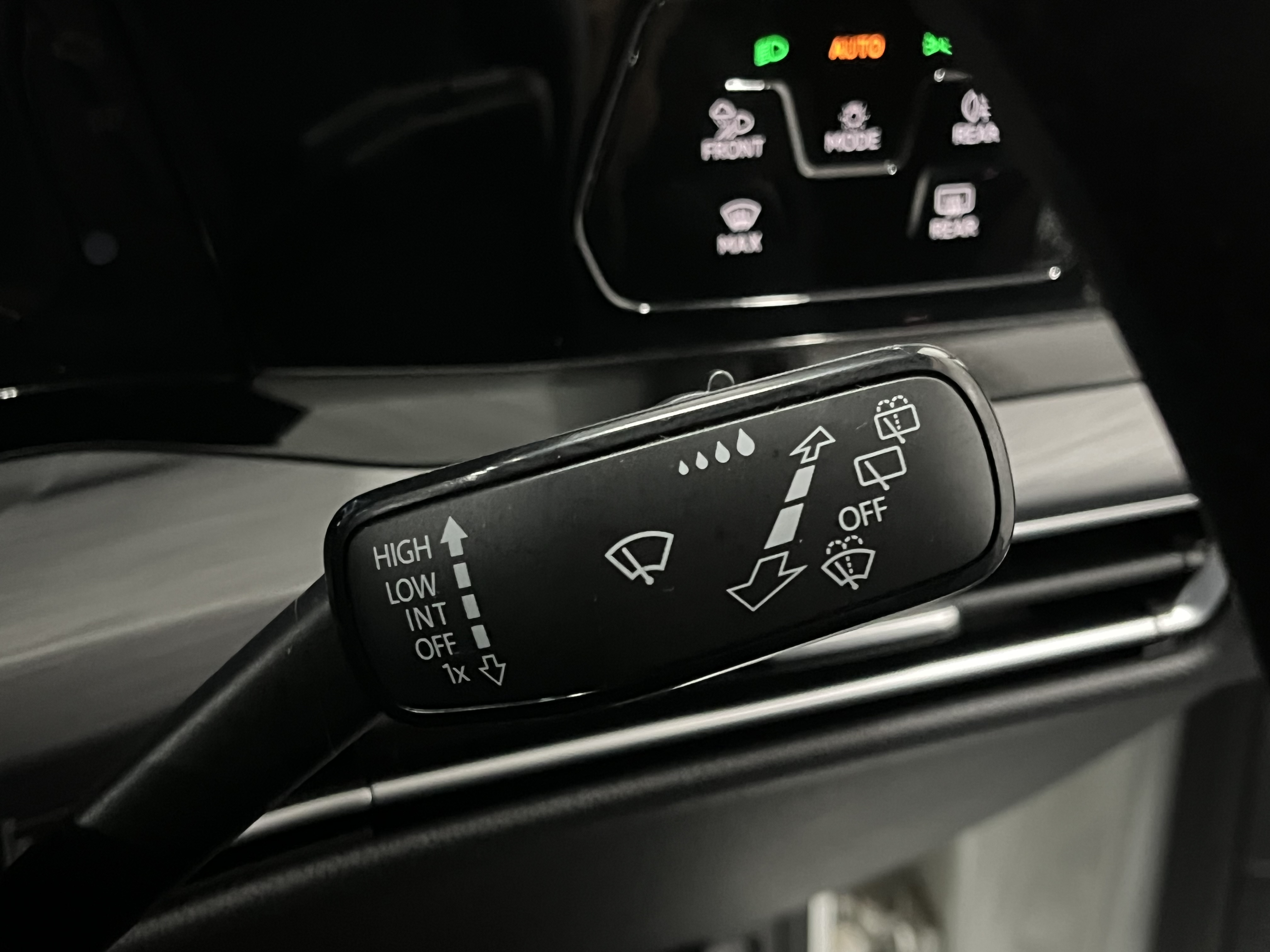 Volkswagen Golf - Image 43