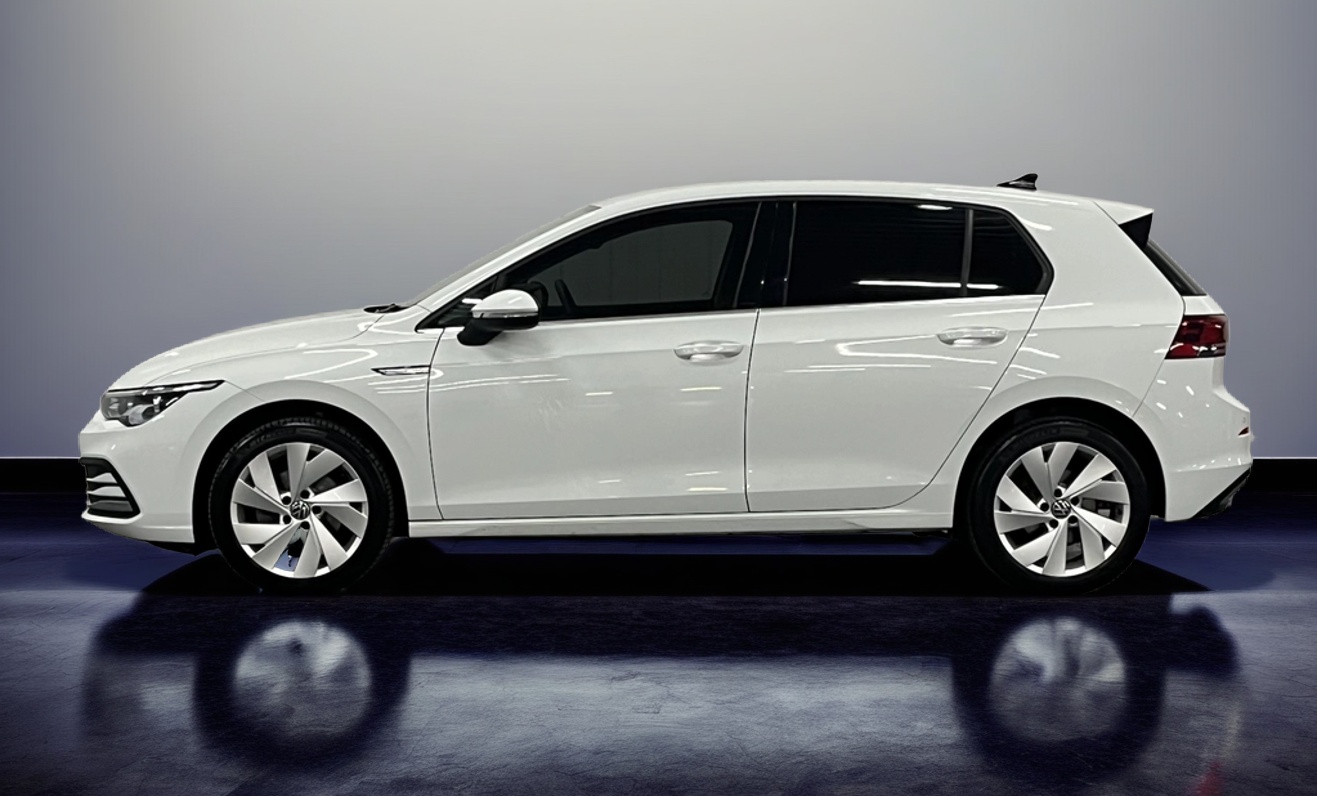 Volkswagen Golf - Image 23