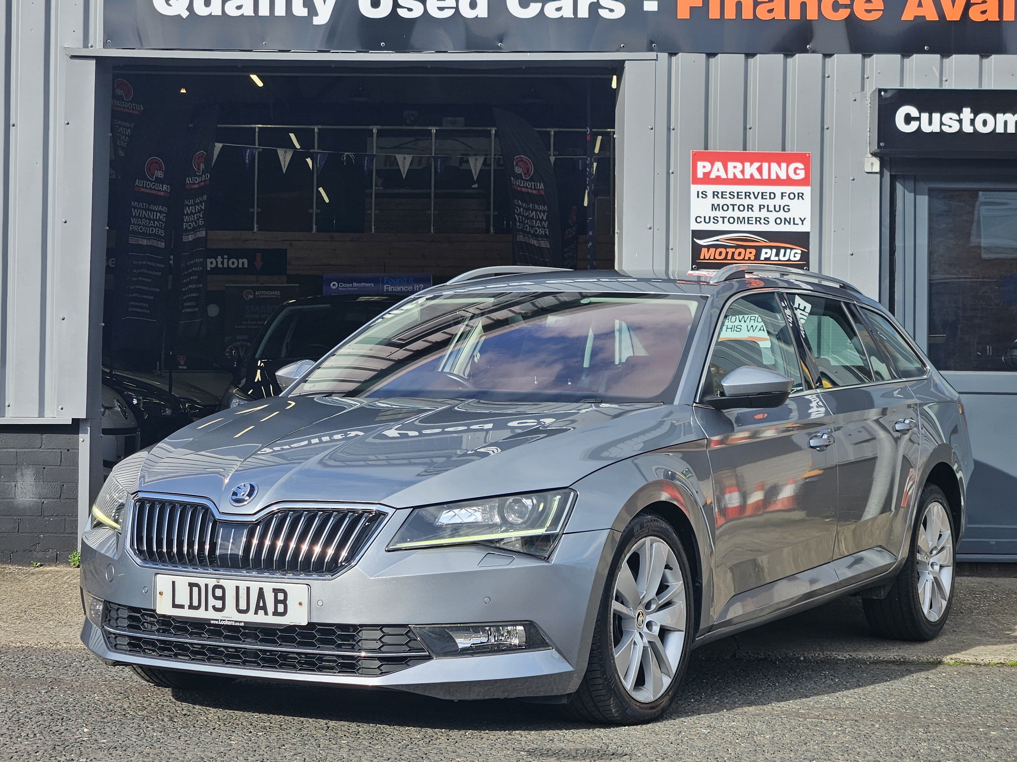 Skoda Superb - Image 5