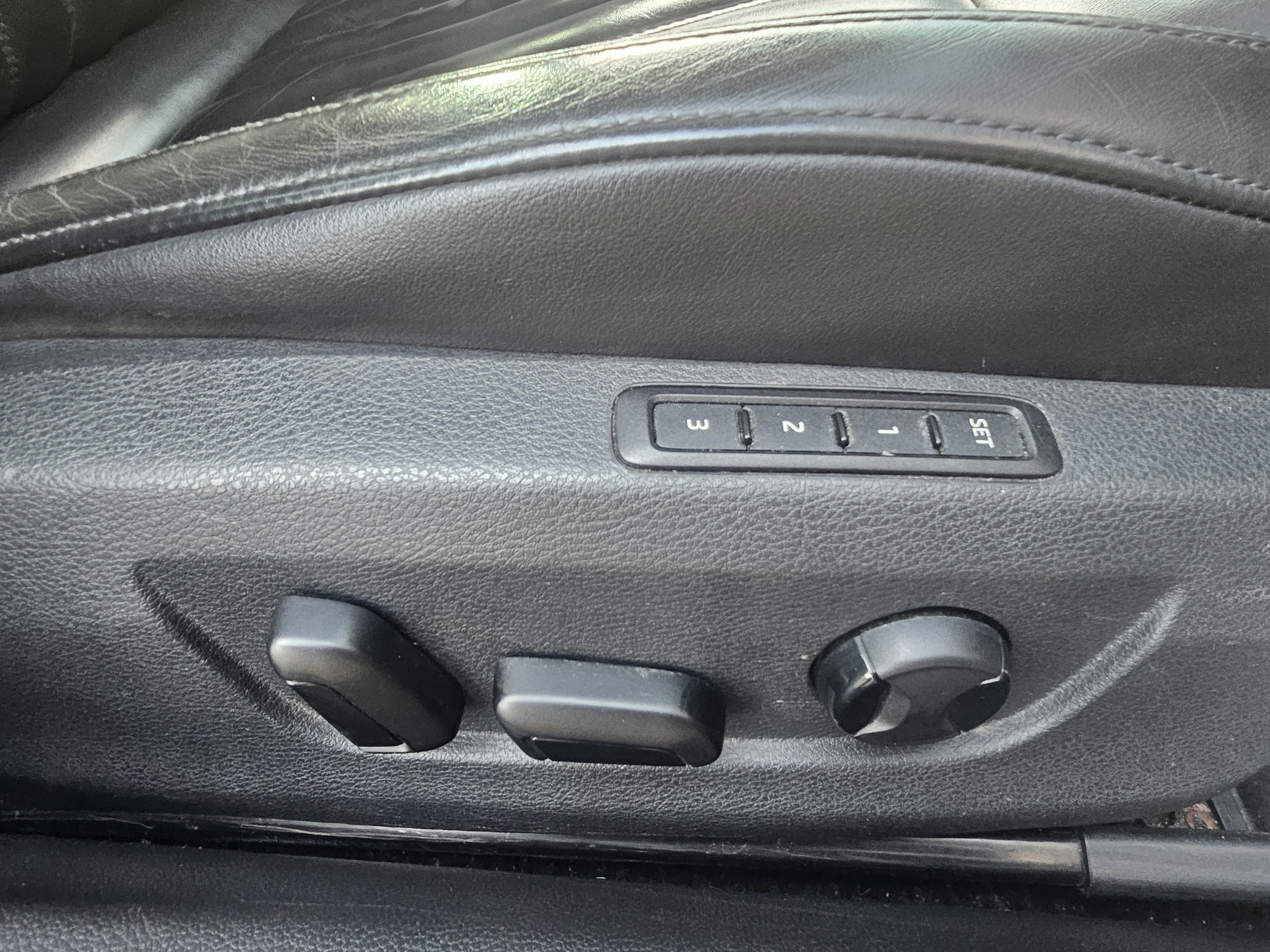 Skoda Superb - Image 24