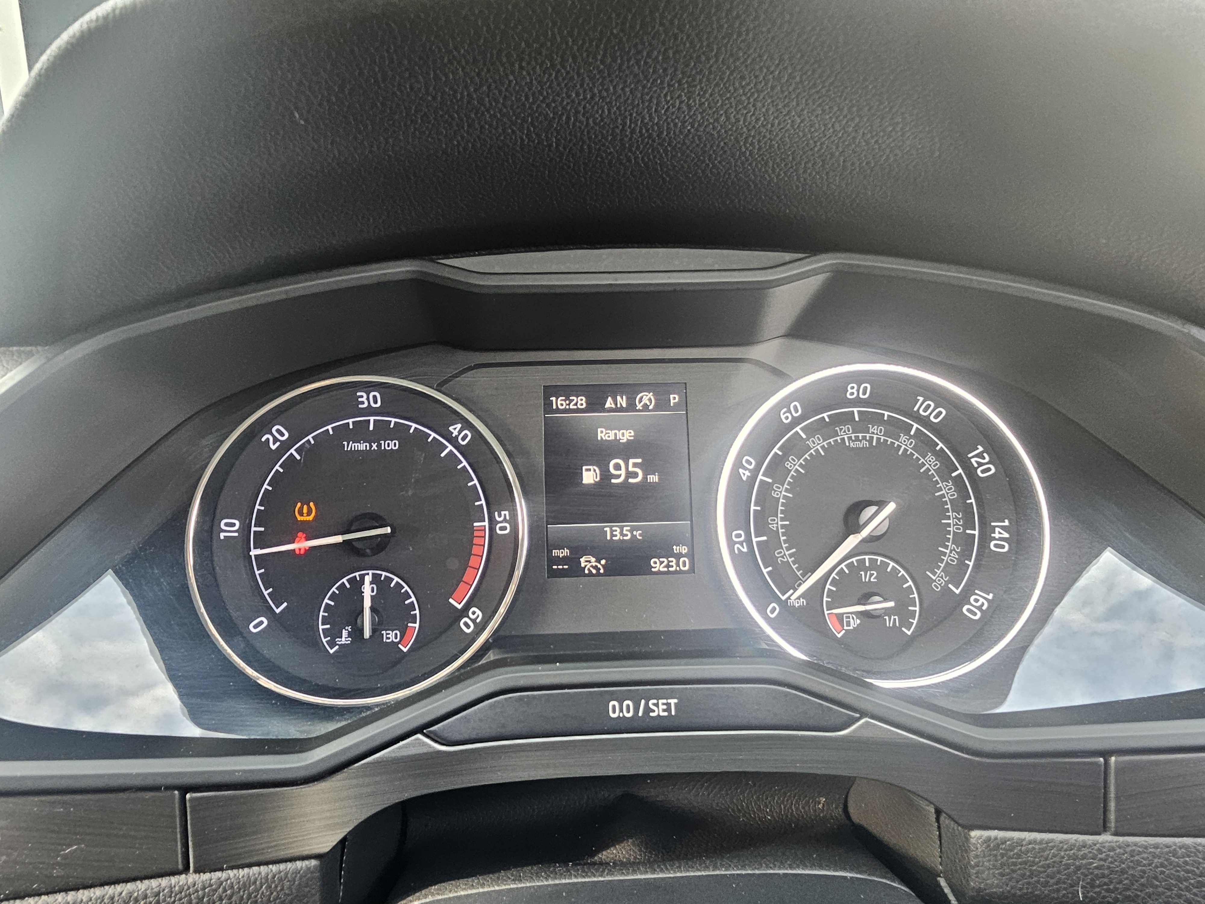 Skoda Superb - Image 28