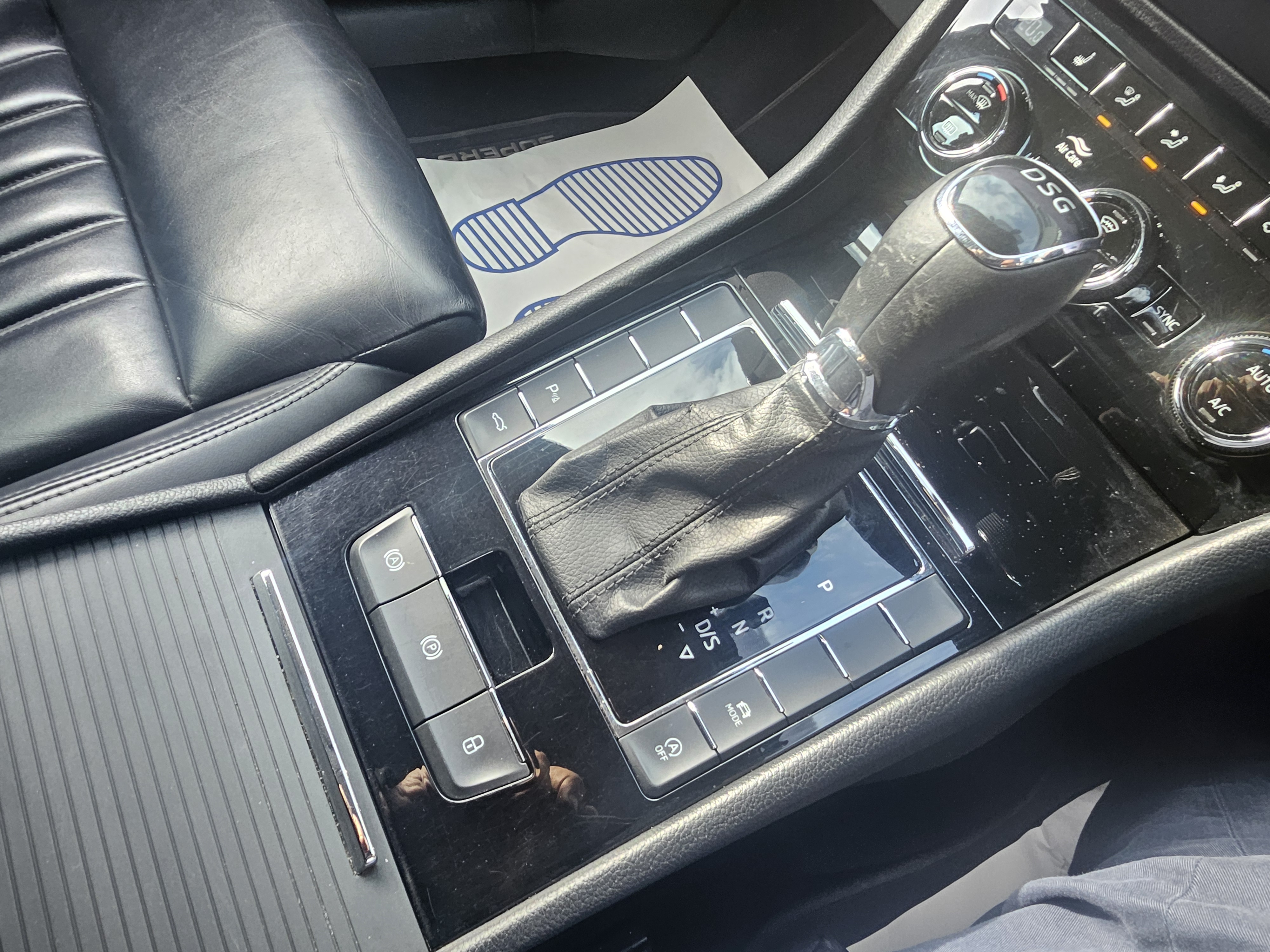 Skoda Superb - Image 31