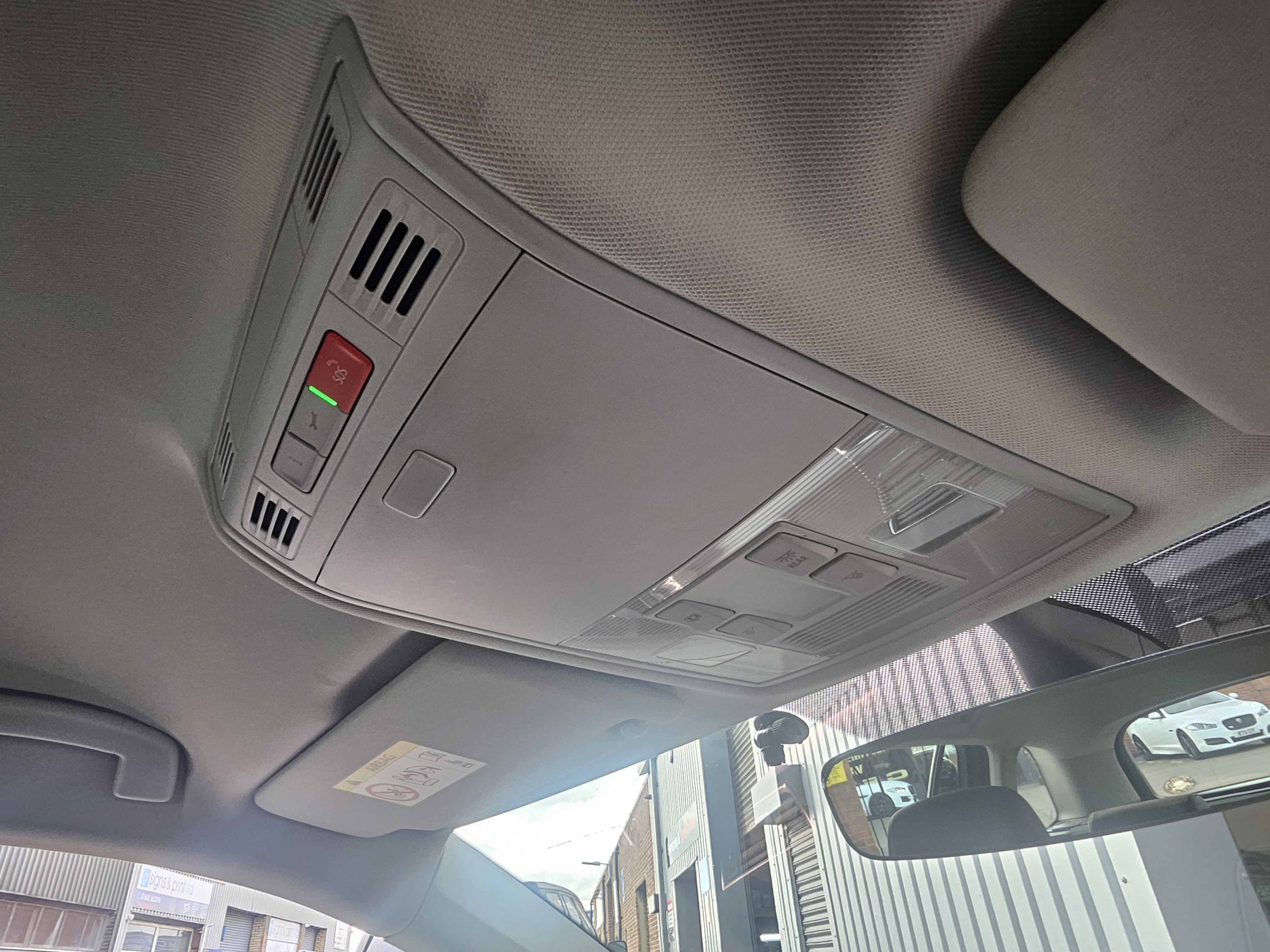 Skoda Superb - Image 32