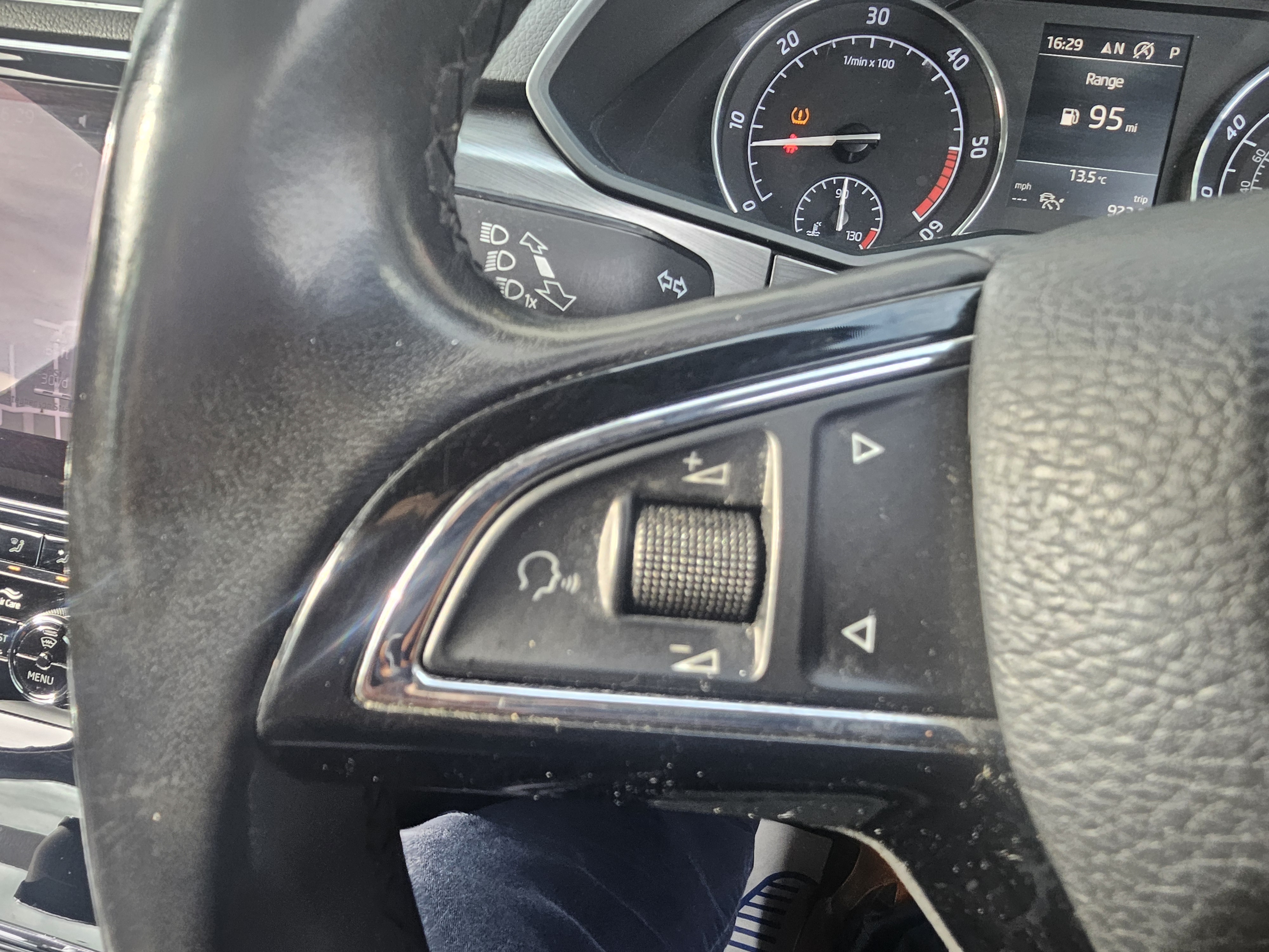 Skoda Superb - Image 35