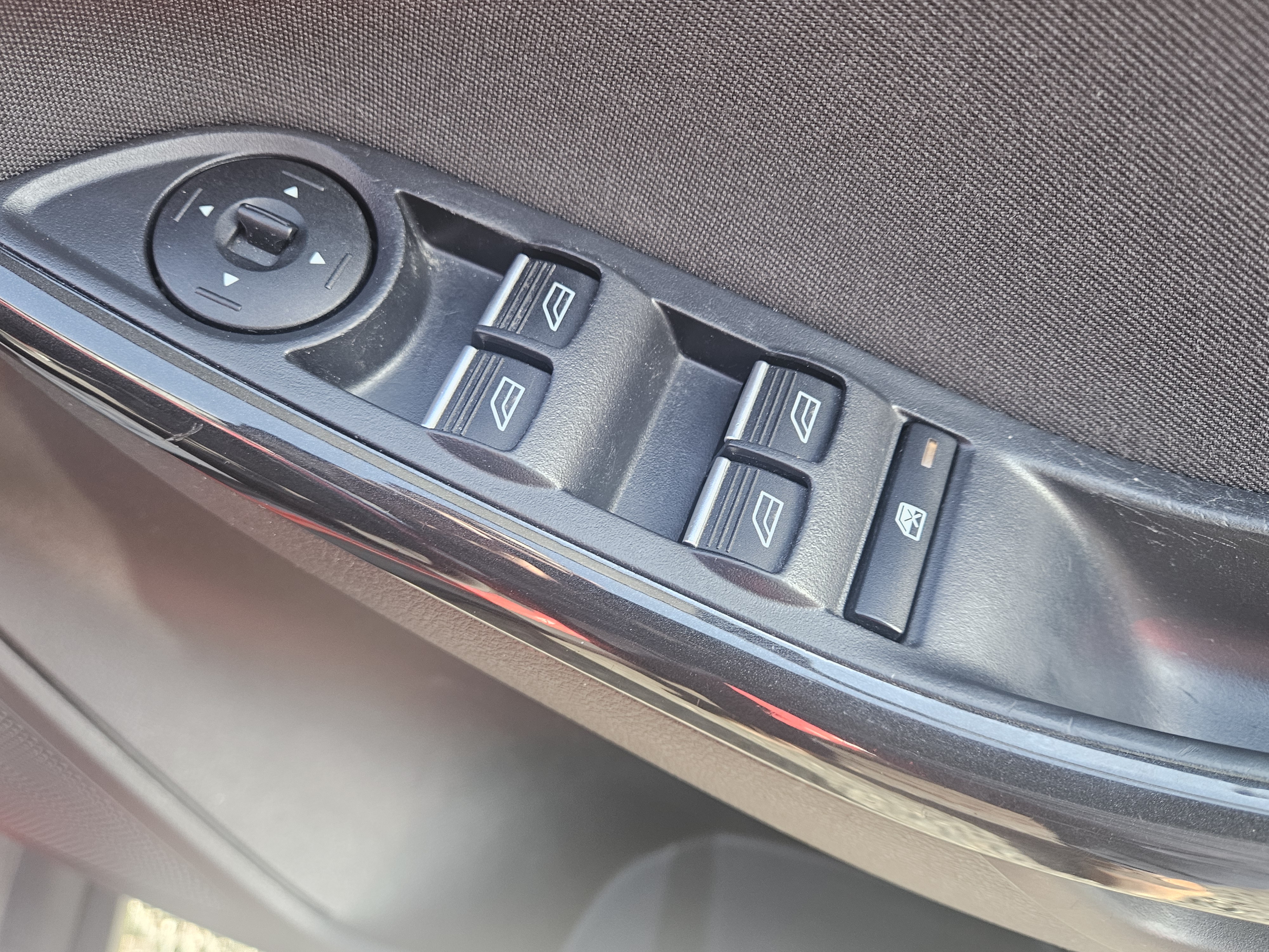 Ford Focus - Image 19