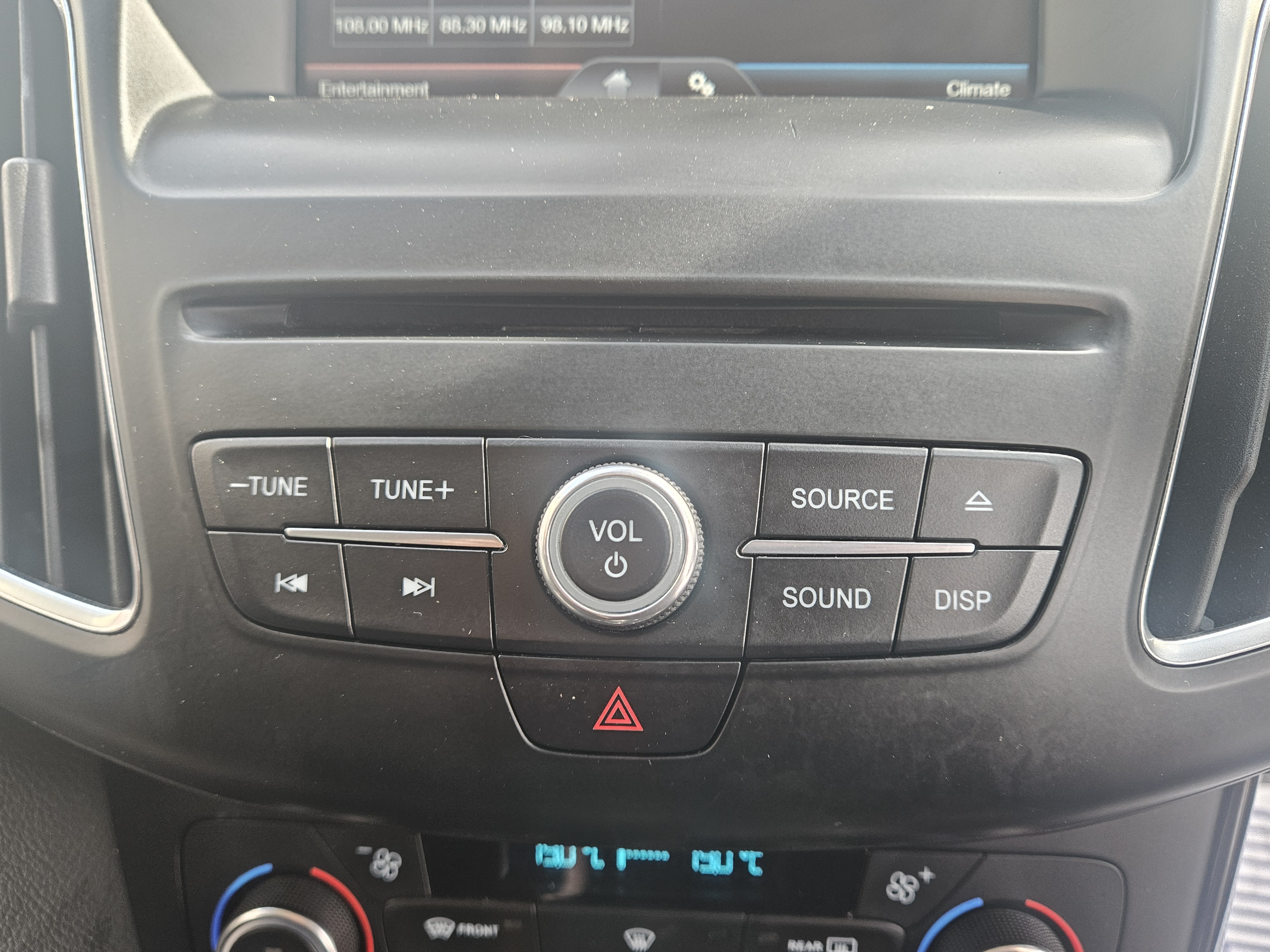 Ford Focus - Image 28
