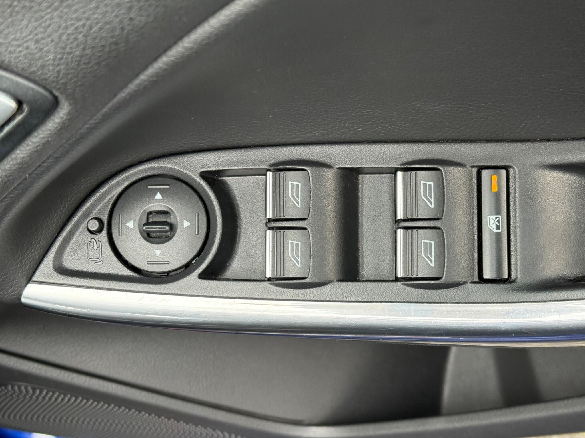 Ford Focus - Image 32