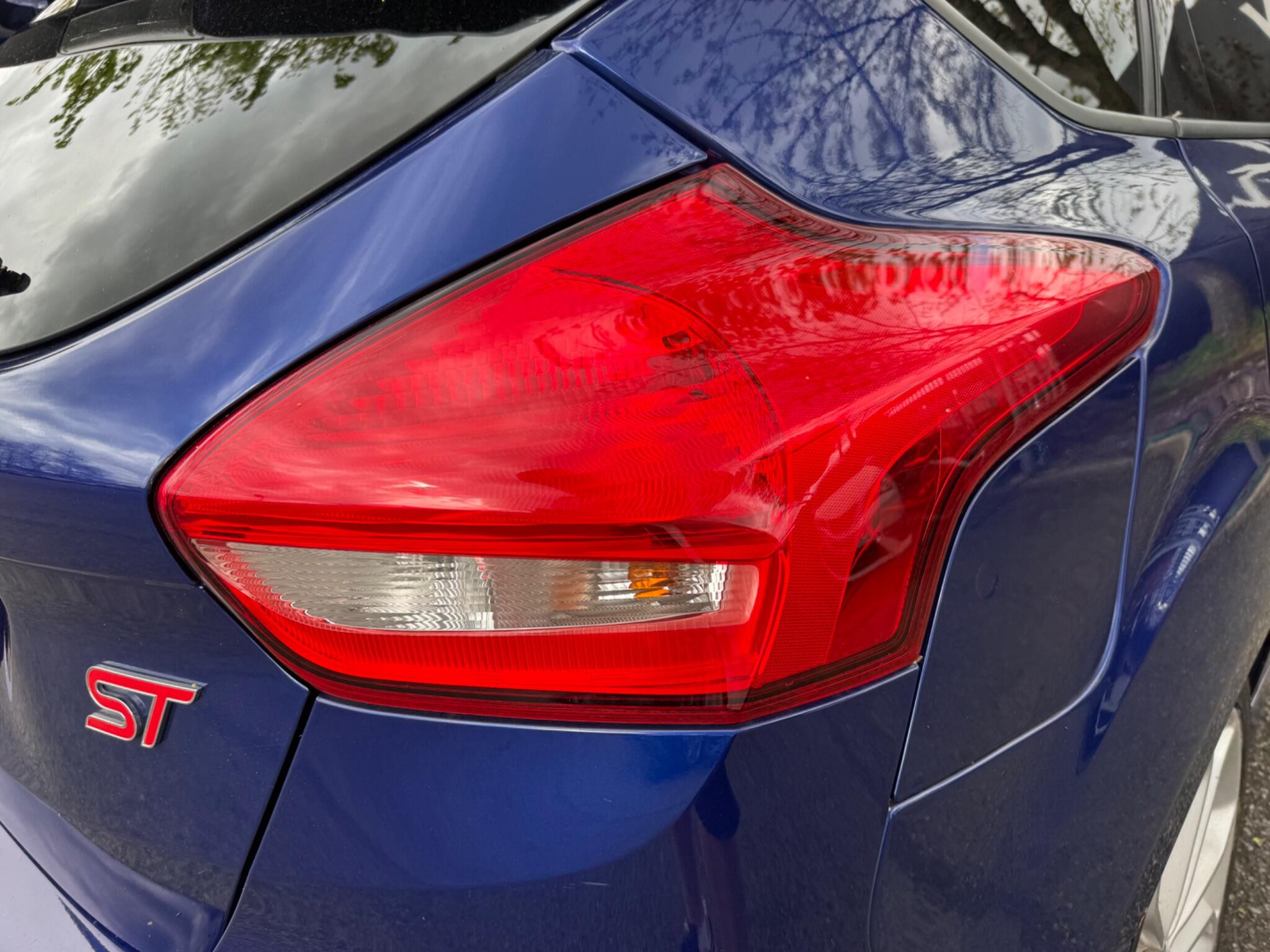 Ford Focus - Image 64