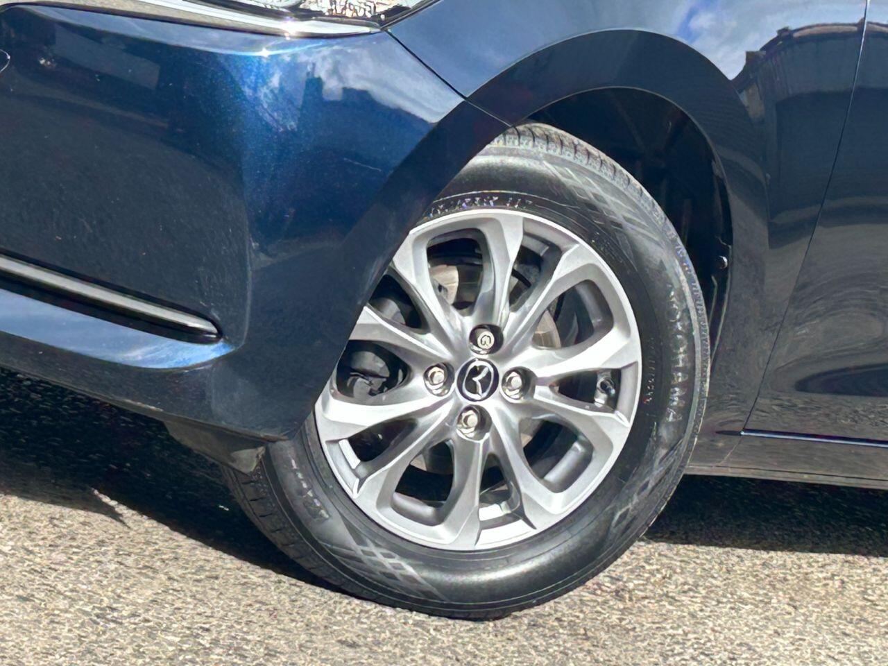 Mazda MAZDA2 - Image 22