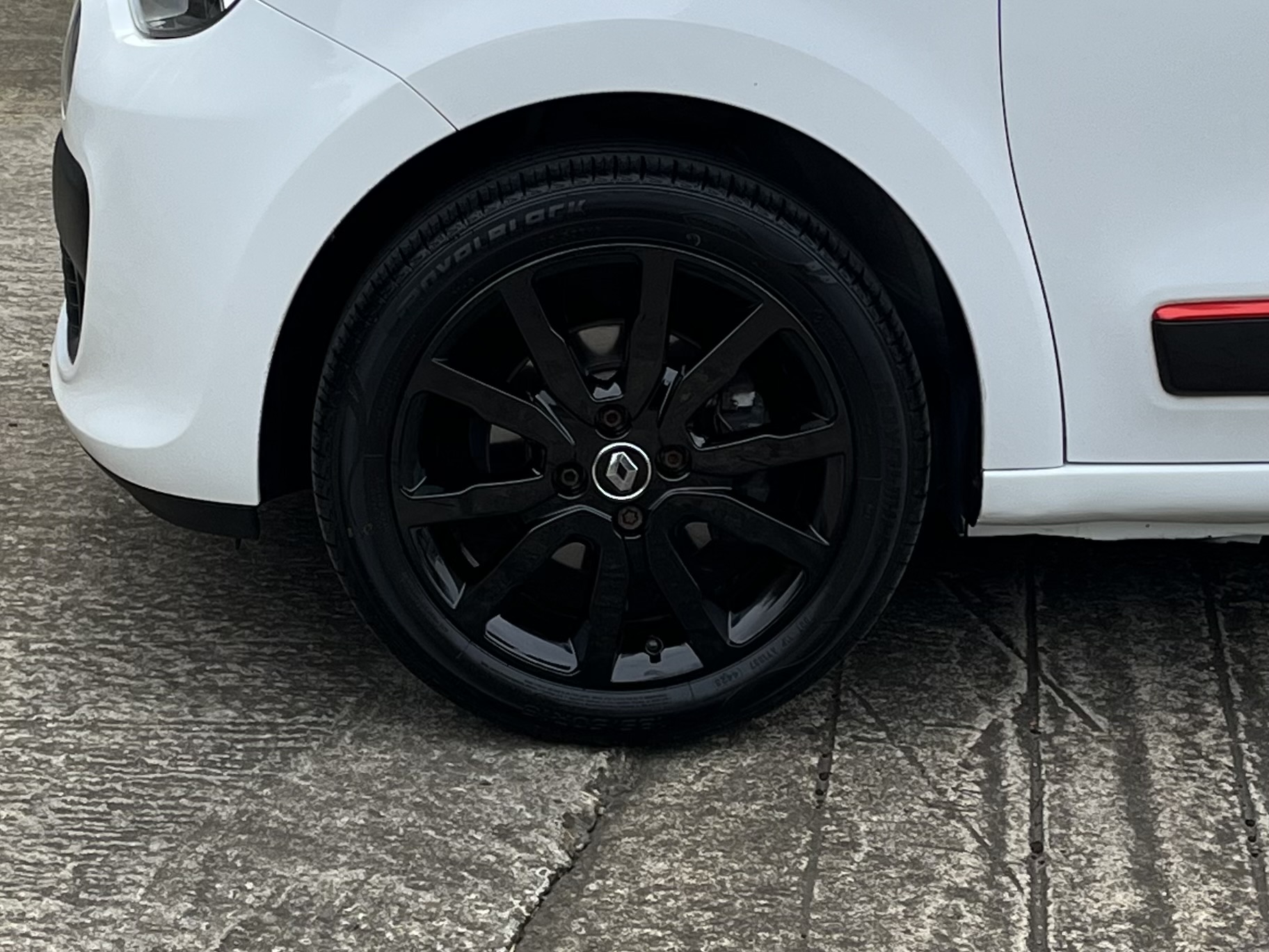 Renault Twingo - Image 19