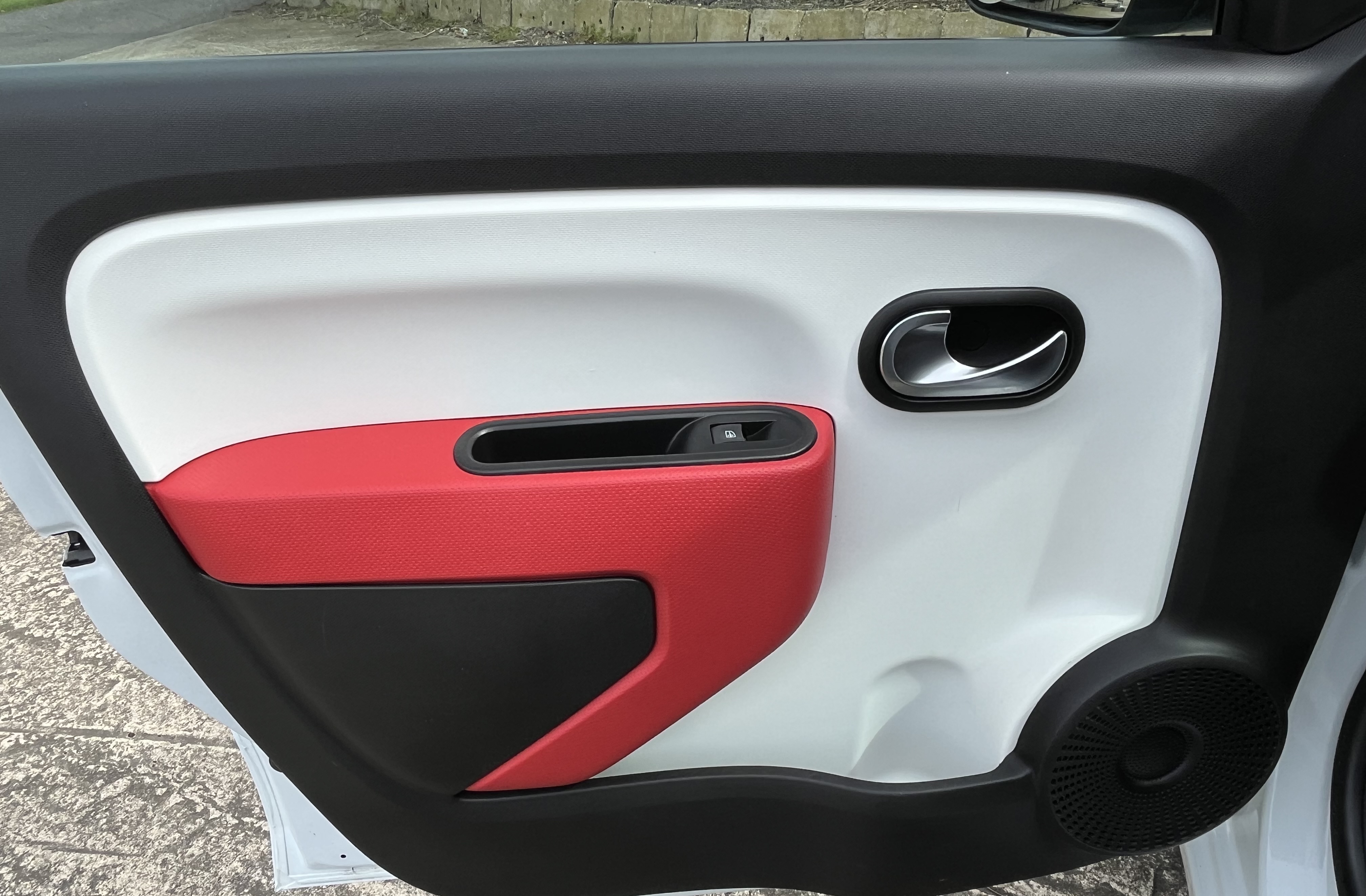 Renault Twingo - Image 25