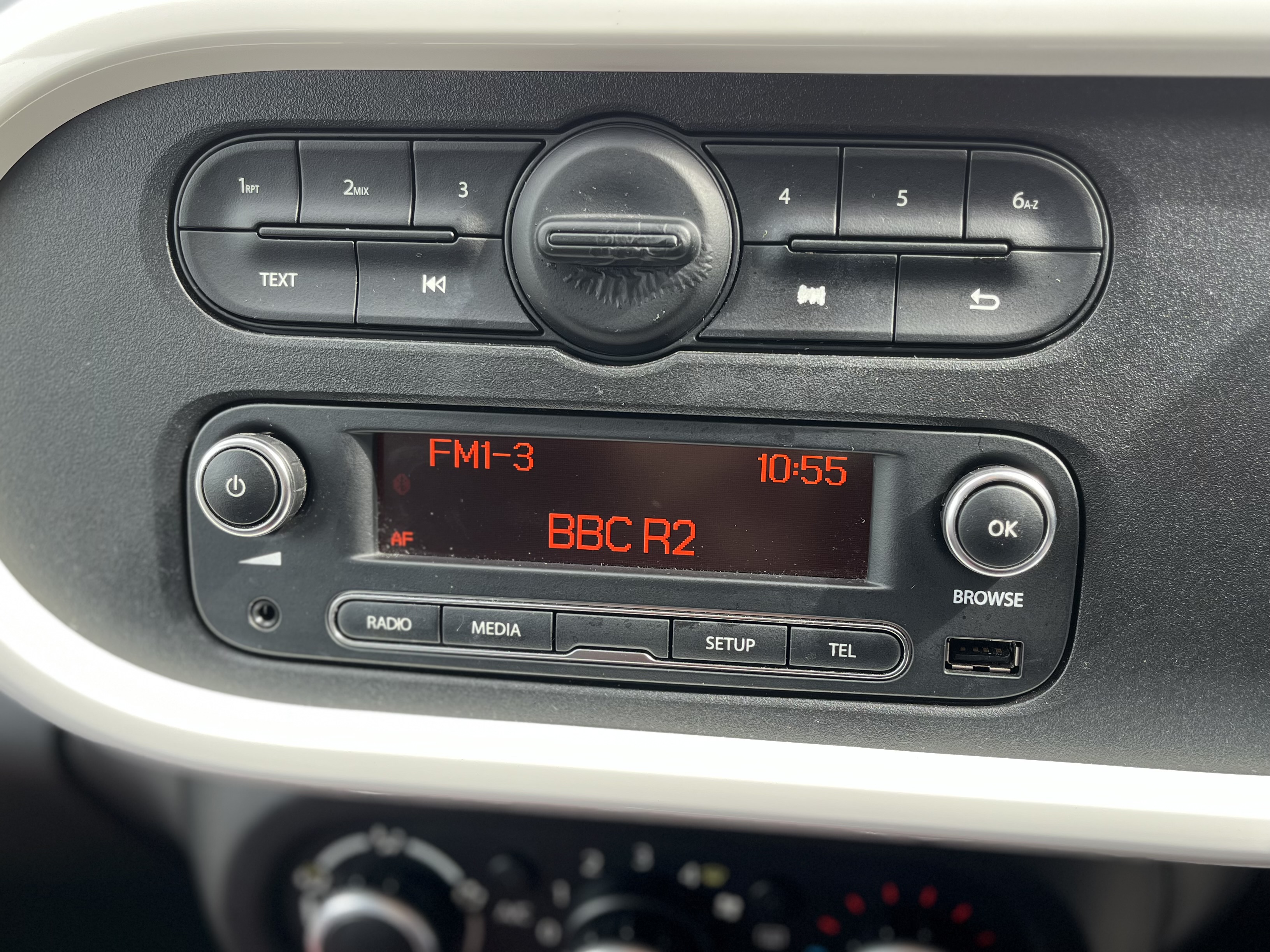 Renault Twingo - Image 30