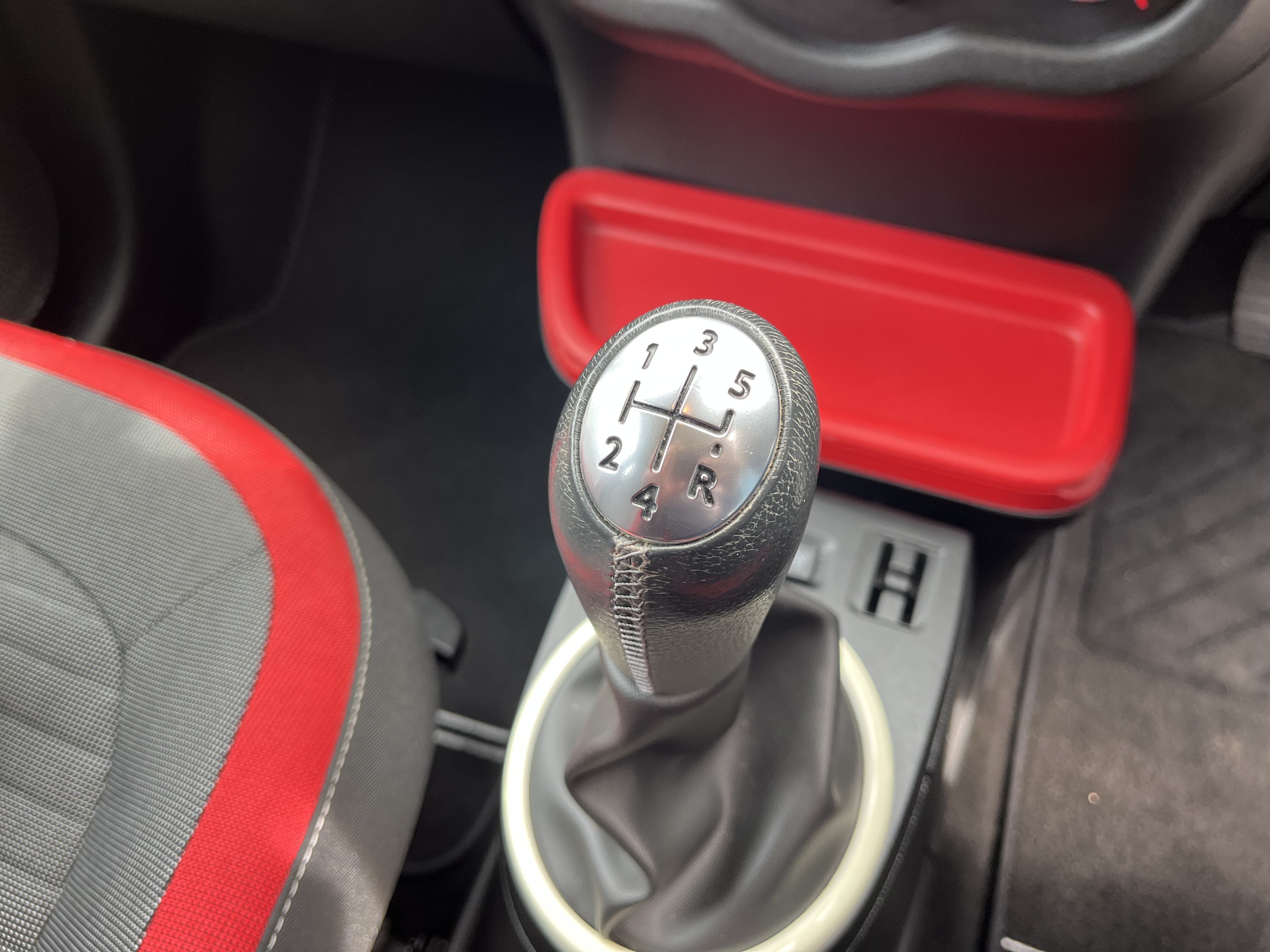 Renault Twingo - Image 33