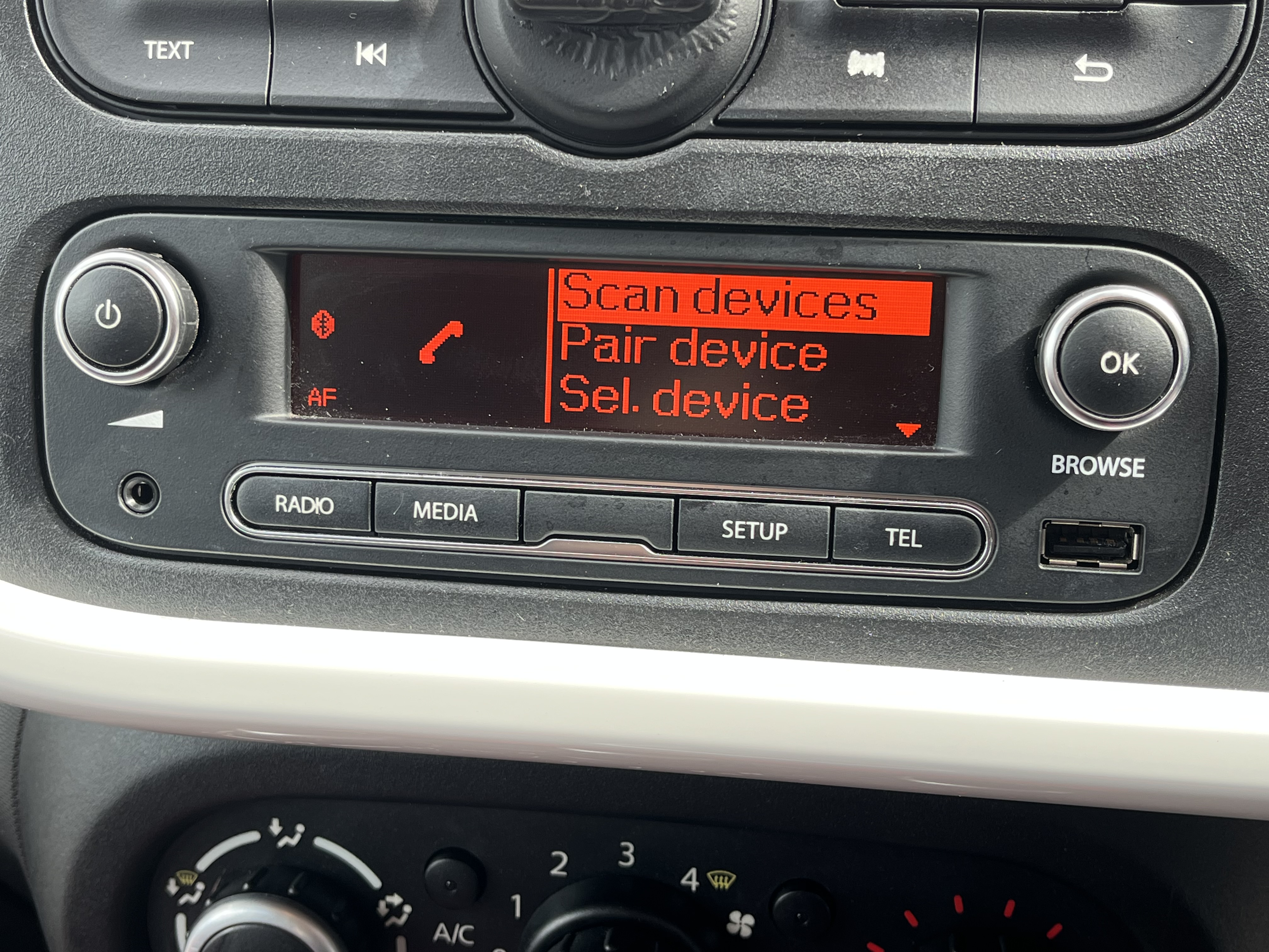 Renault Twingo - Image 36