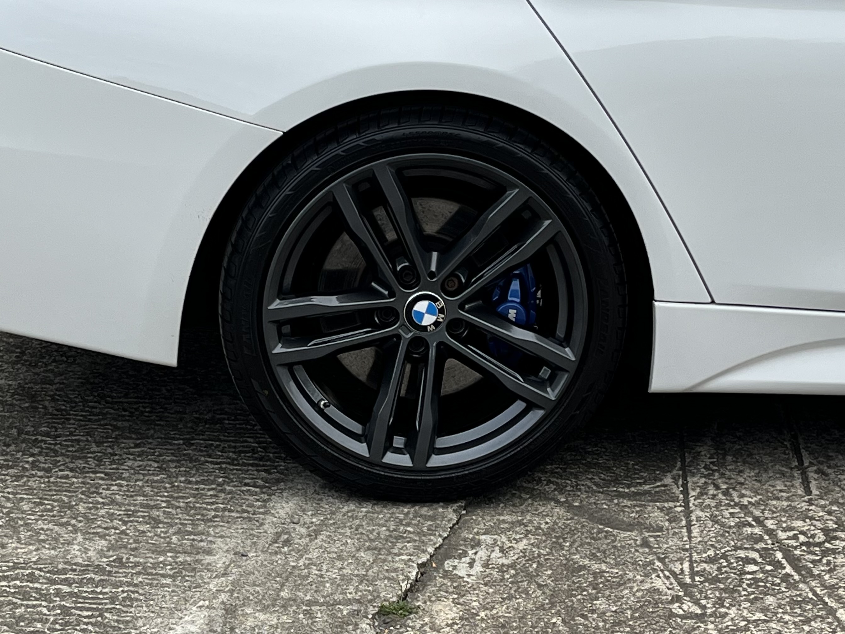 BMW 3 Series - Image 5