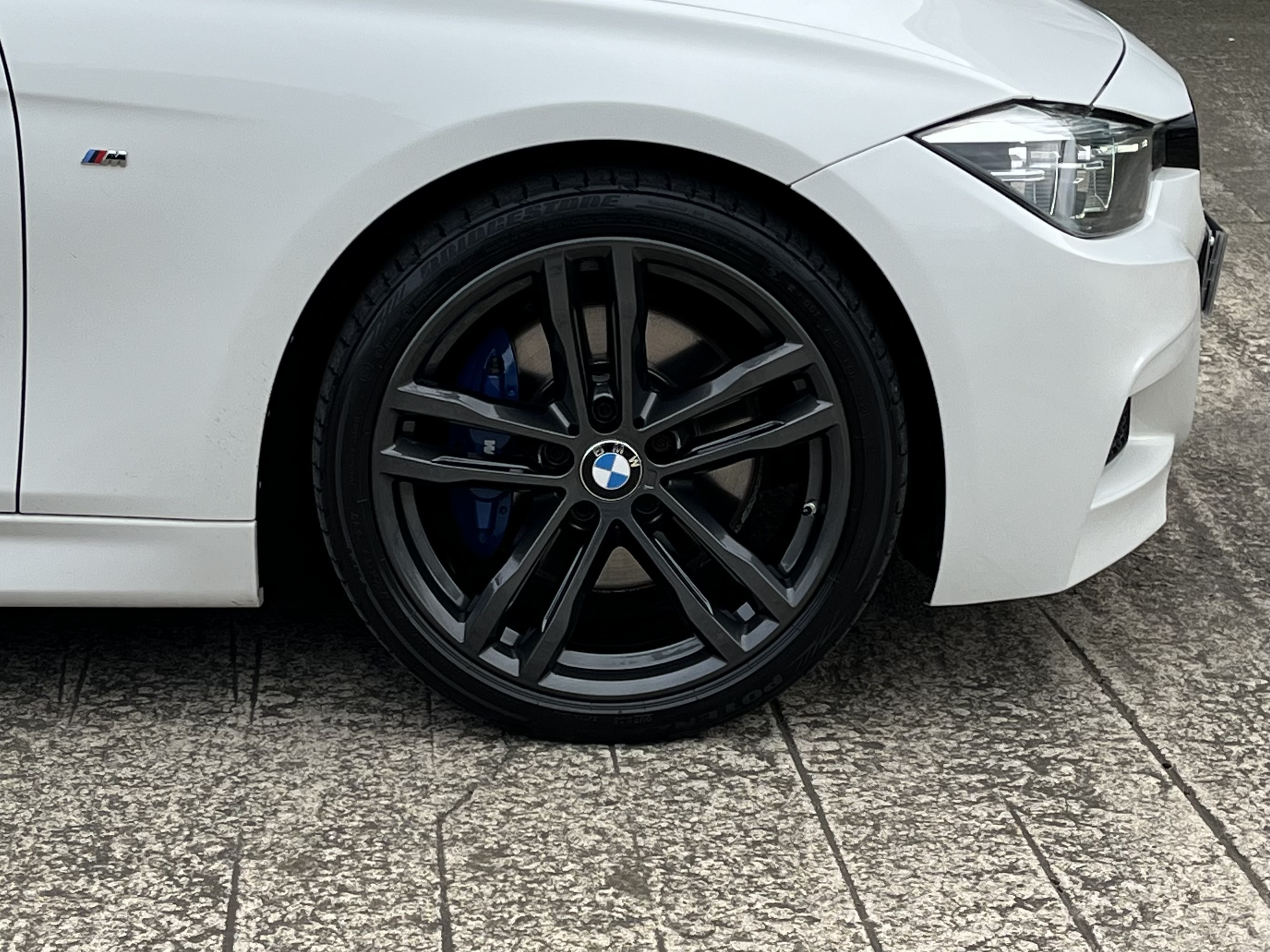 BMW 3 Series - Image 7