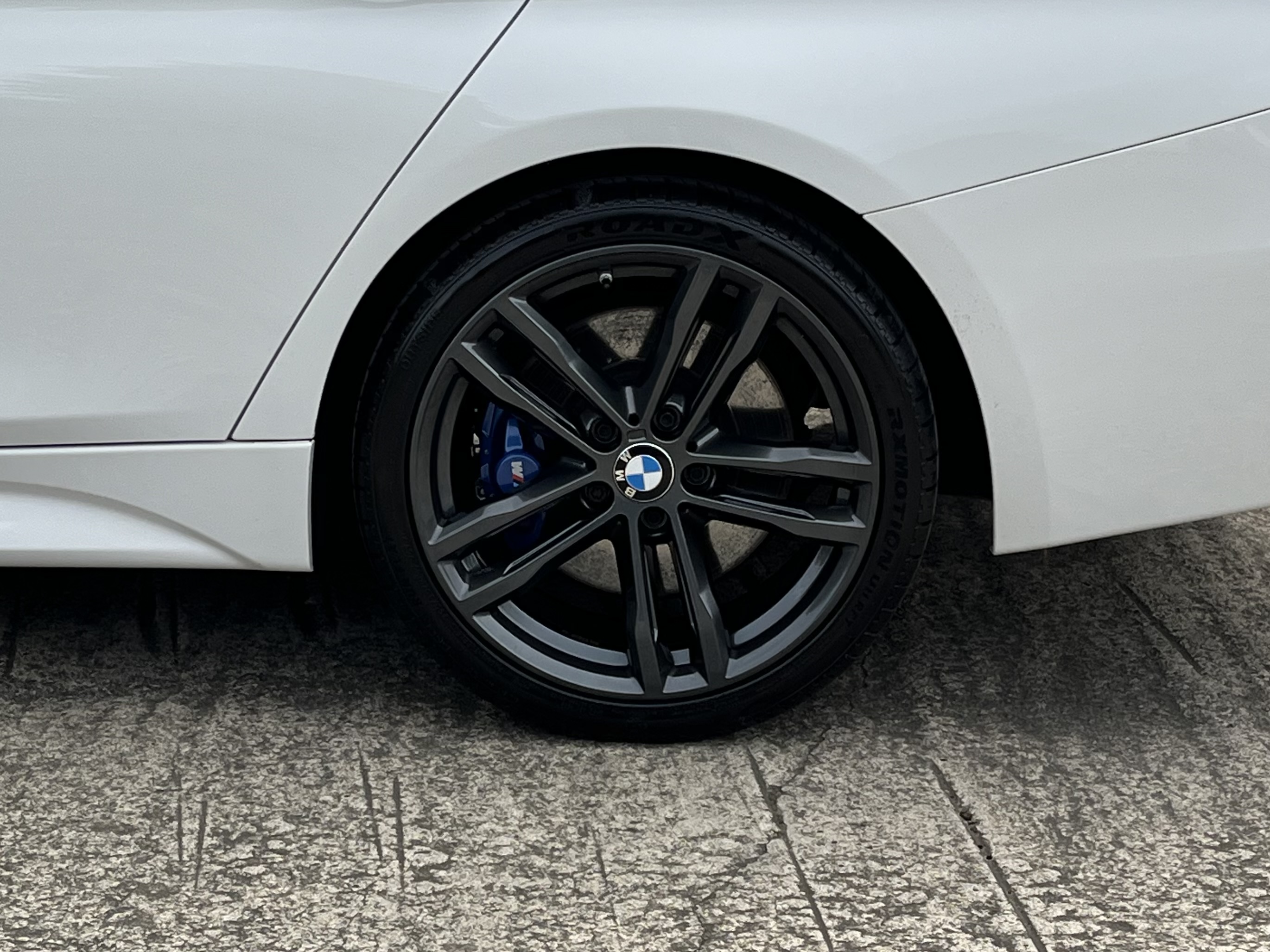 BMW 3 Series - Image 24