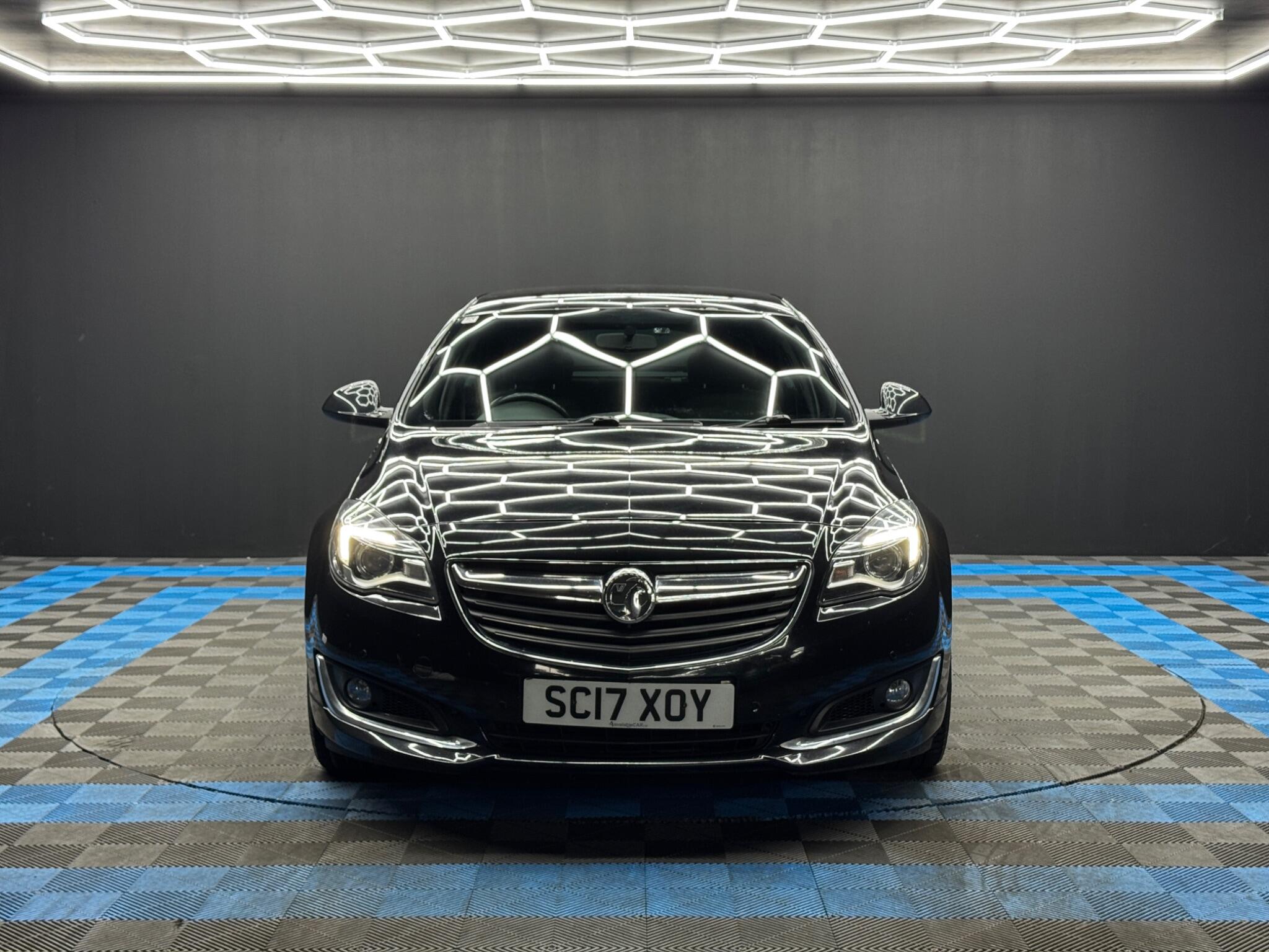 Vauxhall Insignia - Image 2