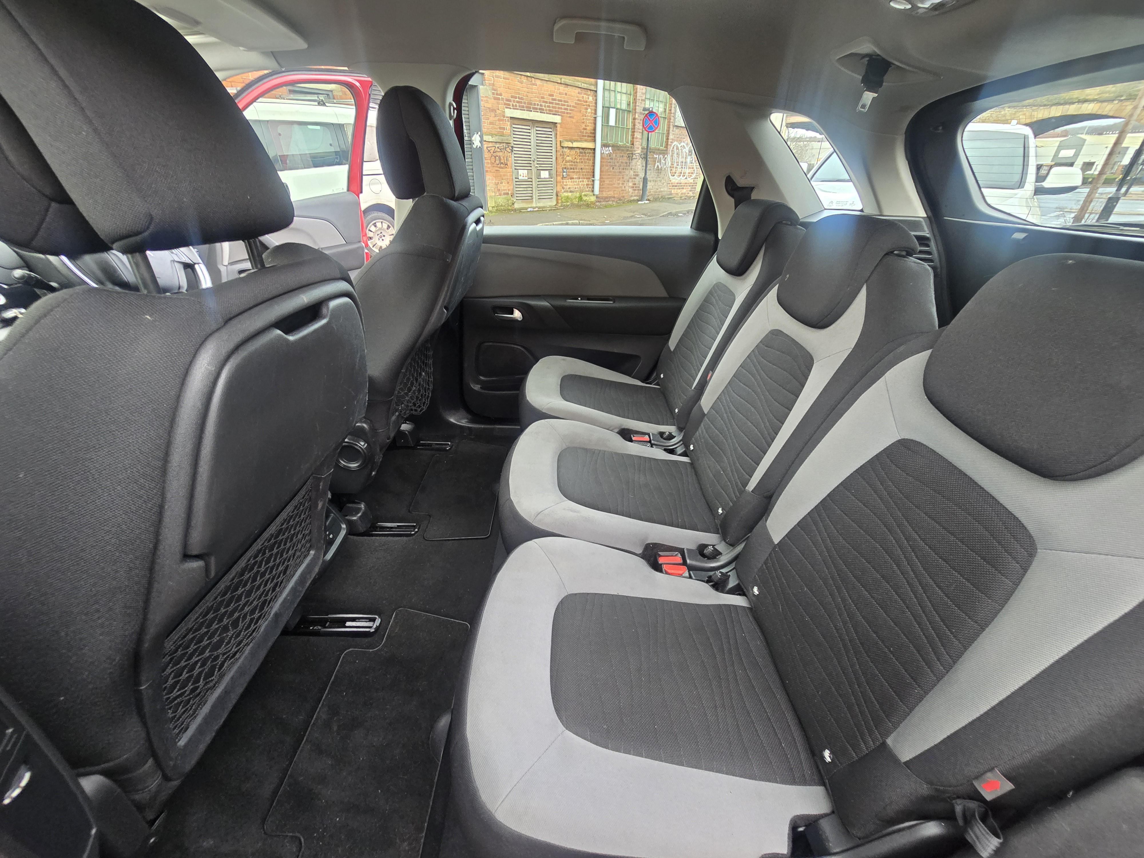 Citroen C4 Picasso - Image 10