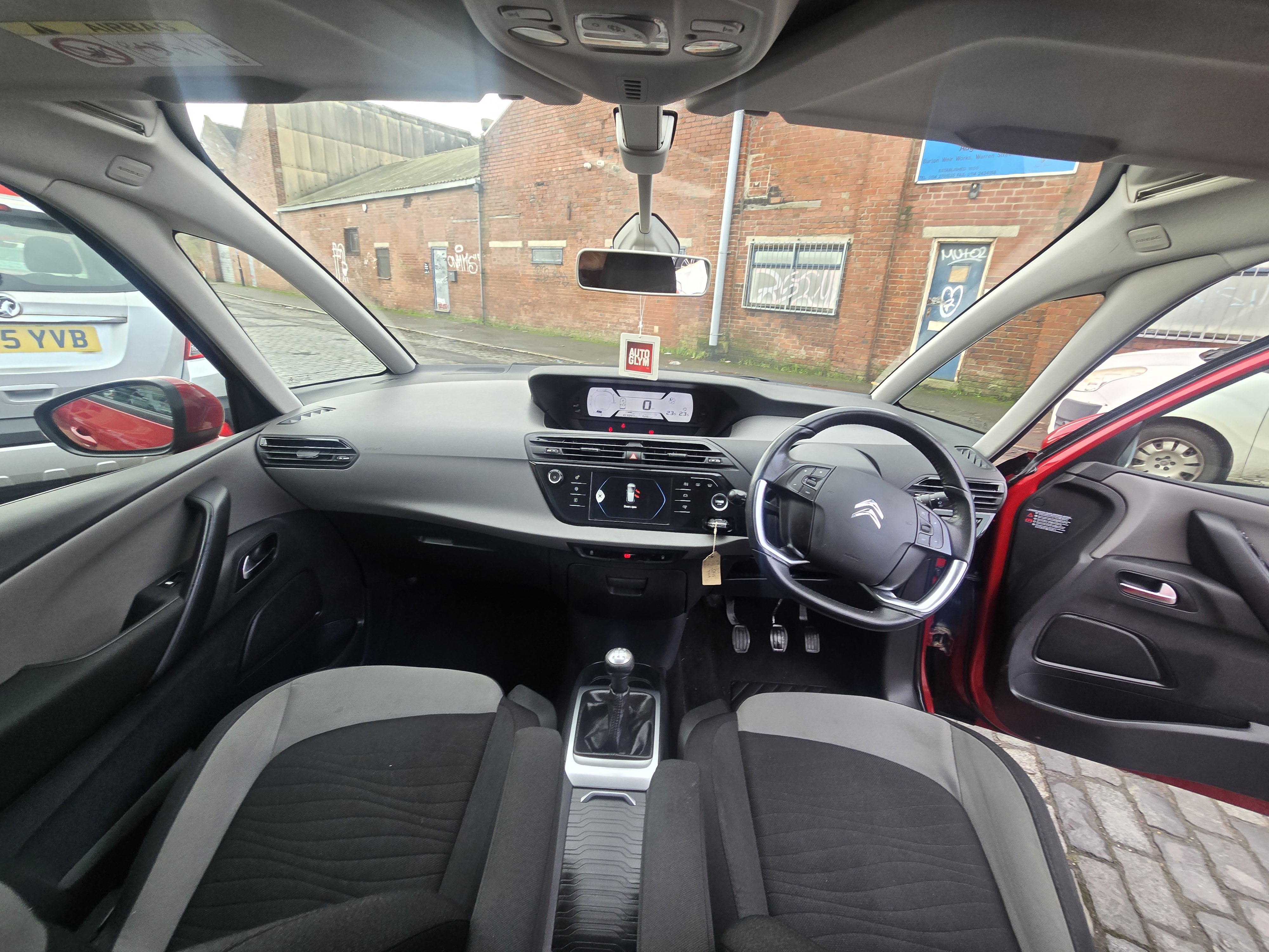 Citroen C4 Picasso - Image 13