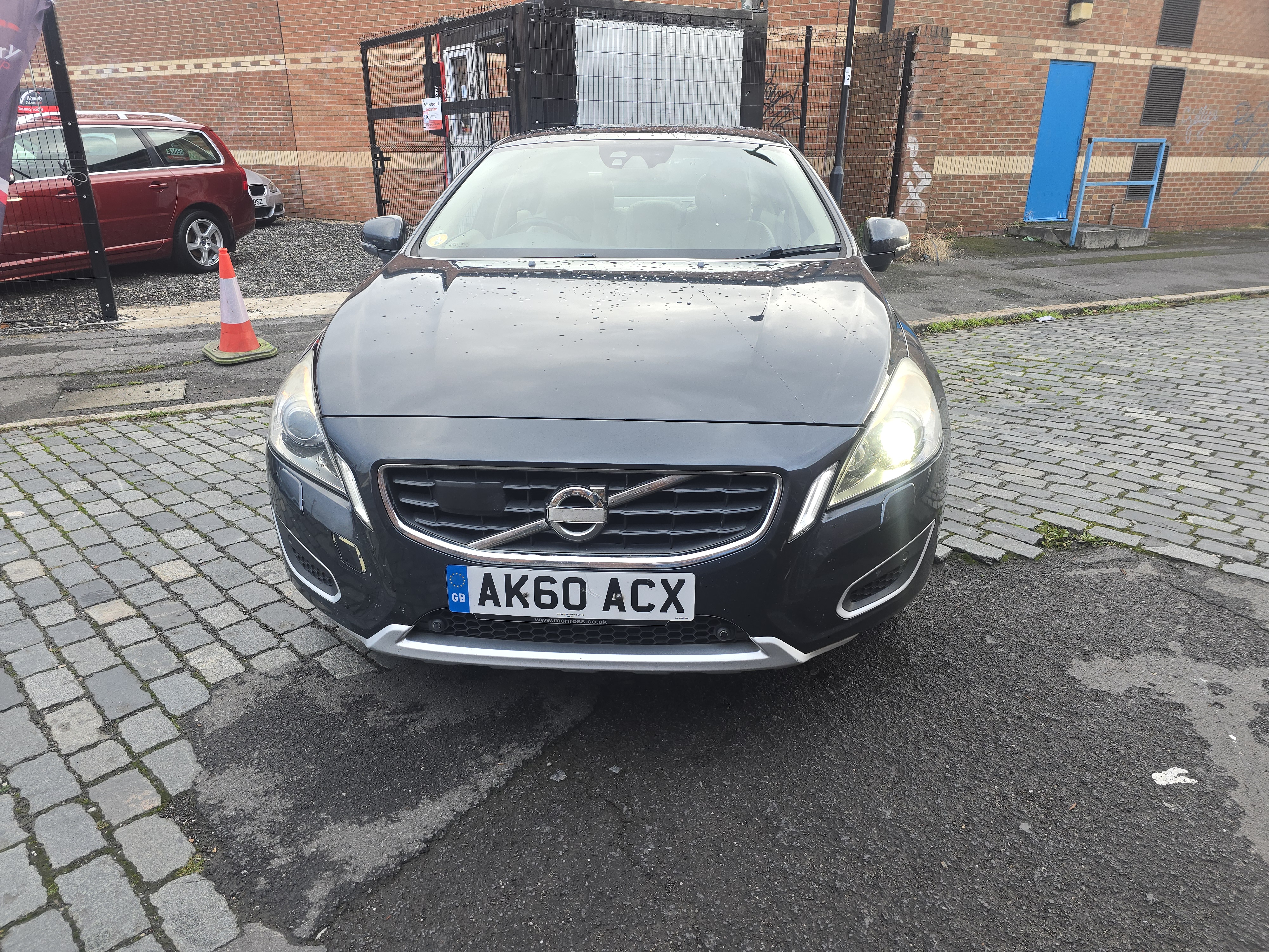 Volvo S60 - Image 2