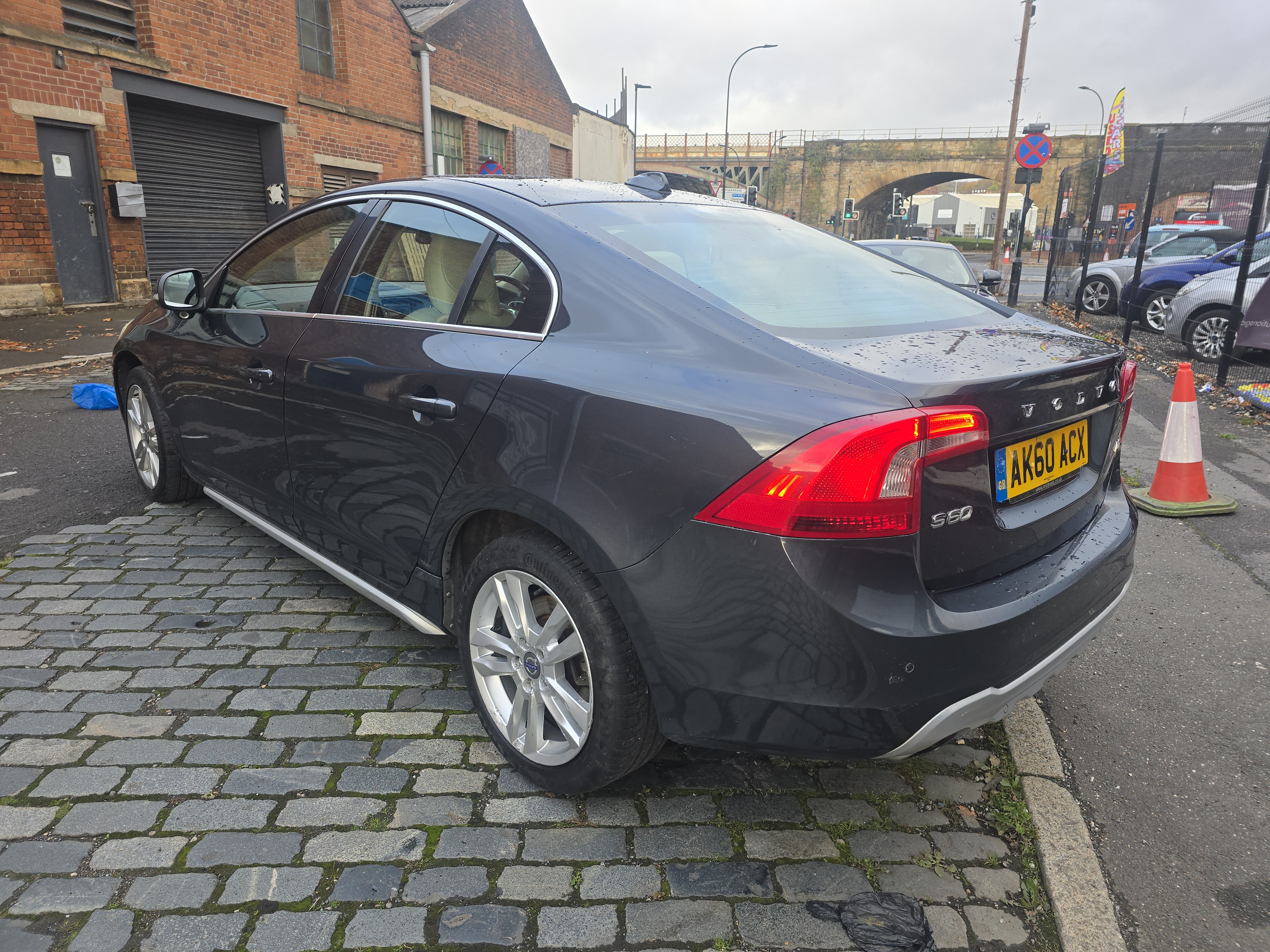 Volvo S60 - Image 4