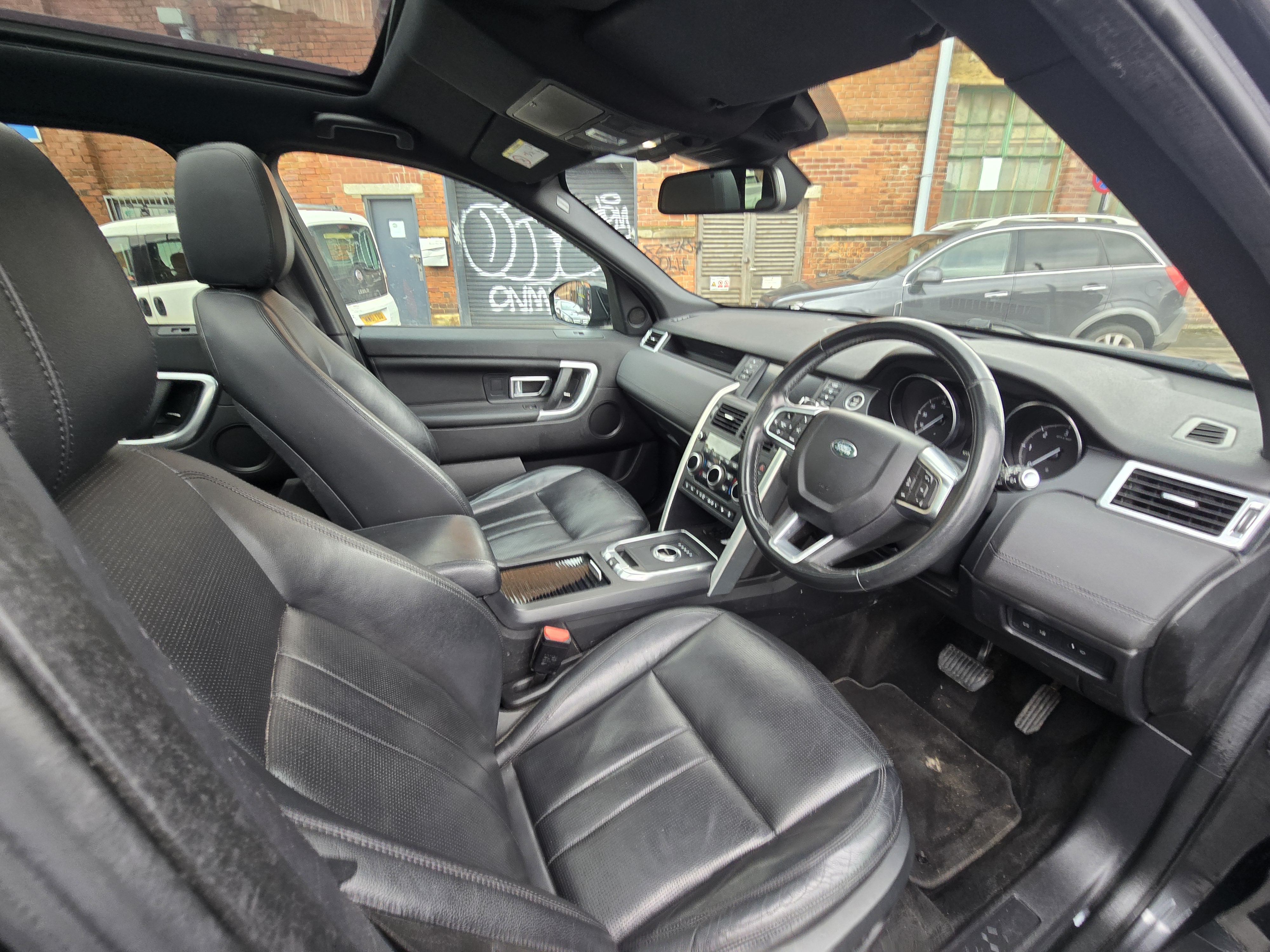 Land Rover DISCOVERY SPORT - Image 6