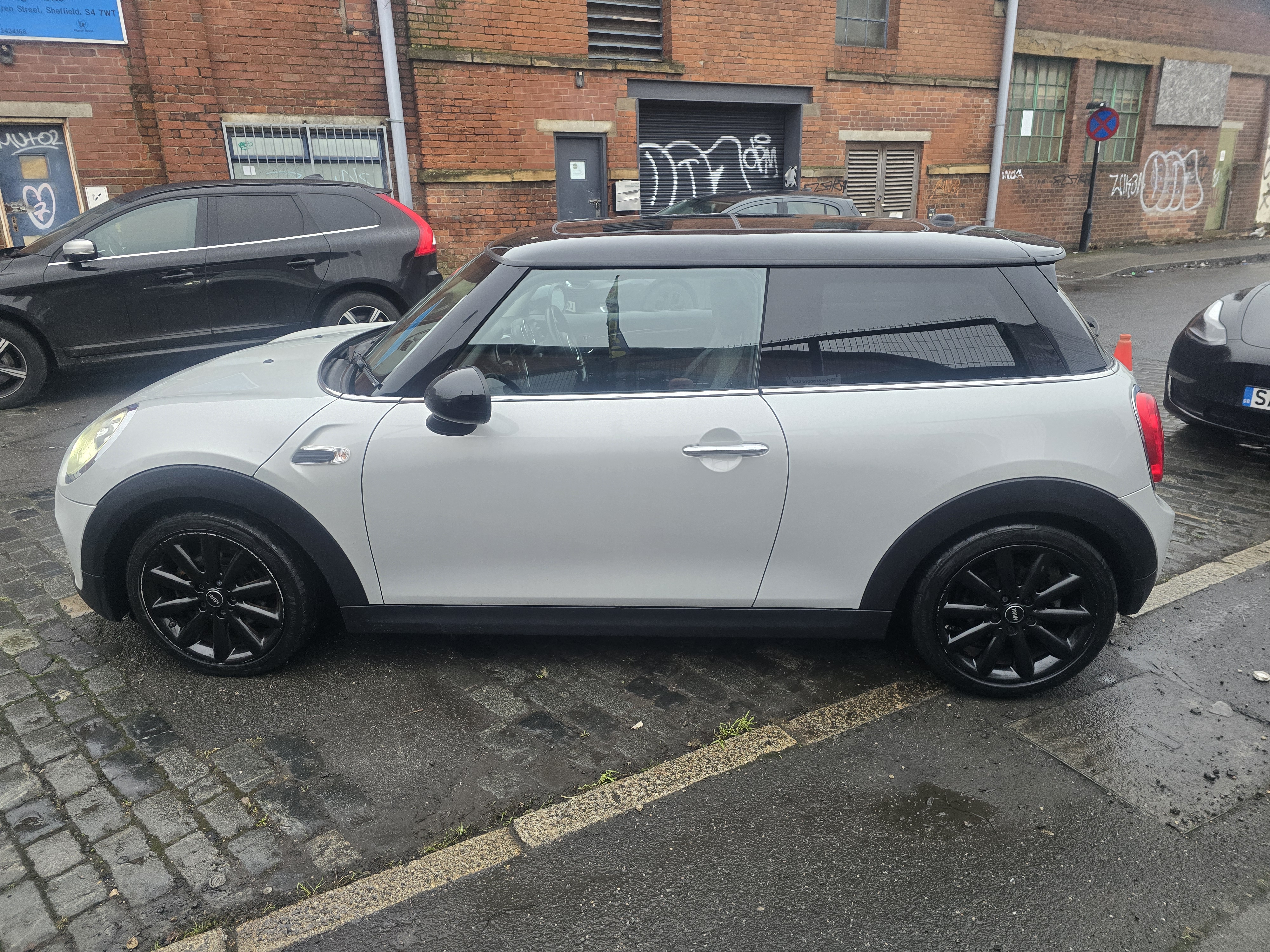 MINI Hatch - Image 6