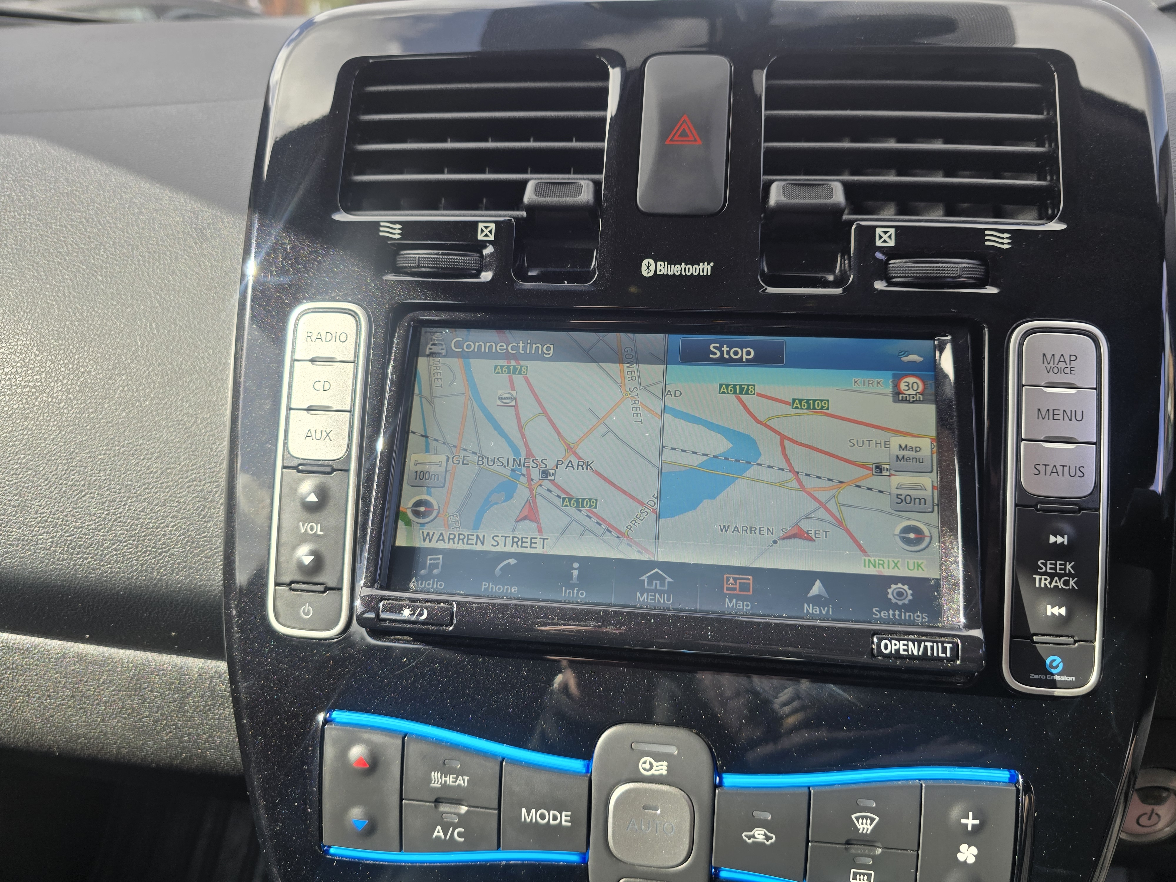 Nissan Leaf - Image 12